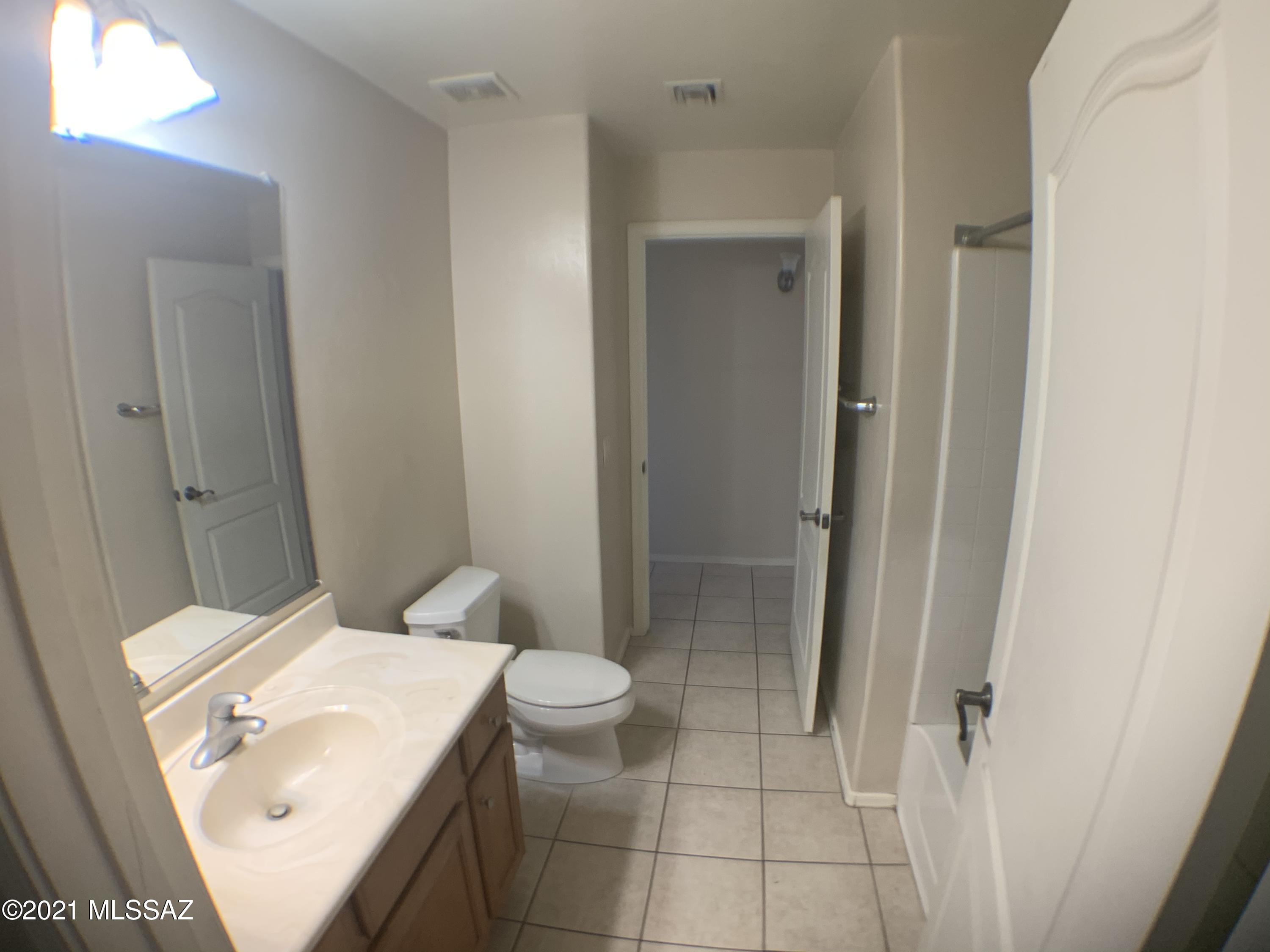Vista Montana Estates - Residential Lease