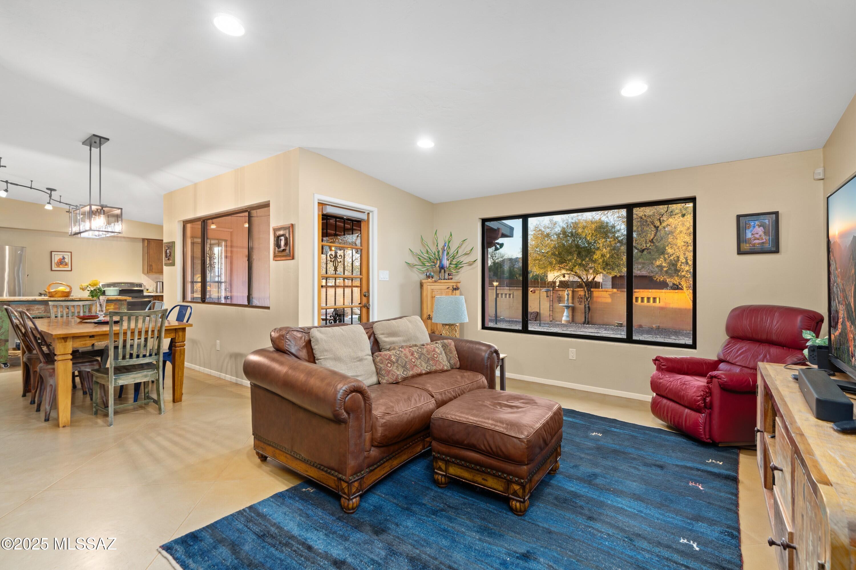 Country Club Estates NO. 3 (1-25) - Residential