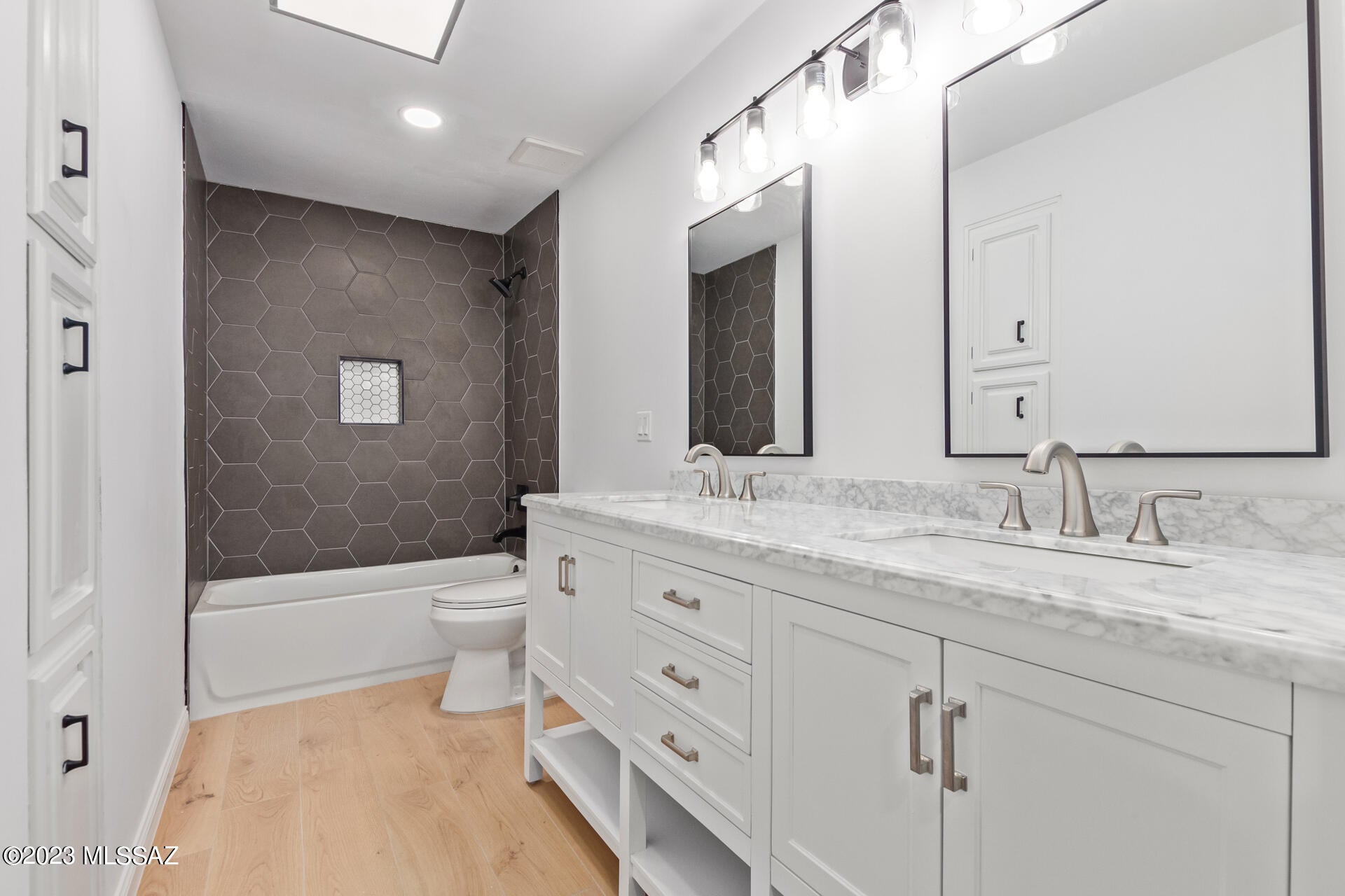 Sabino Vista NO. 2 (1-51) - Residential Lease