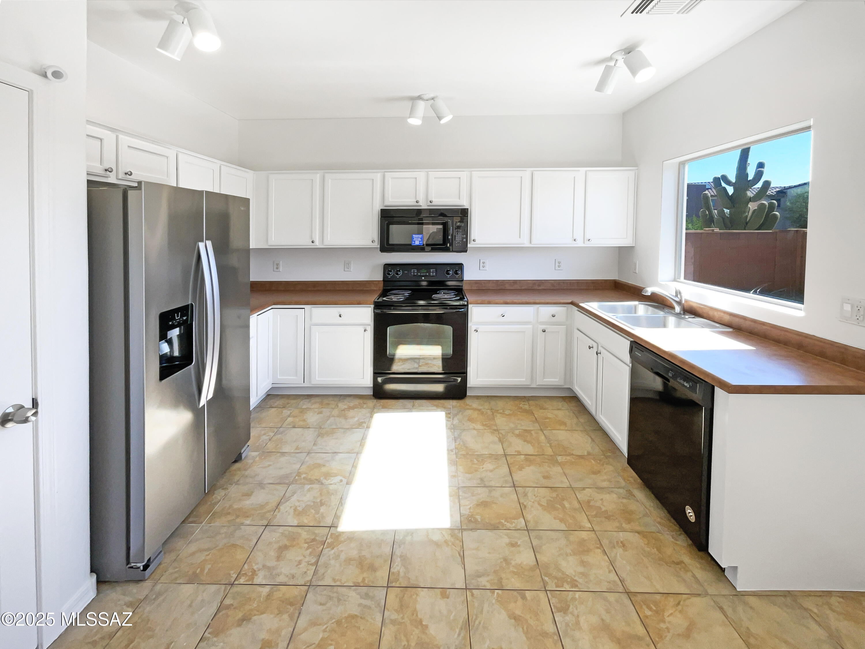 Presidio De Cancion (1-200) - Residential