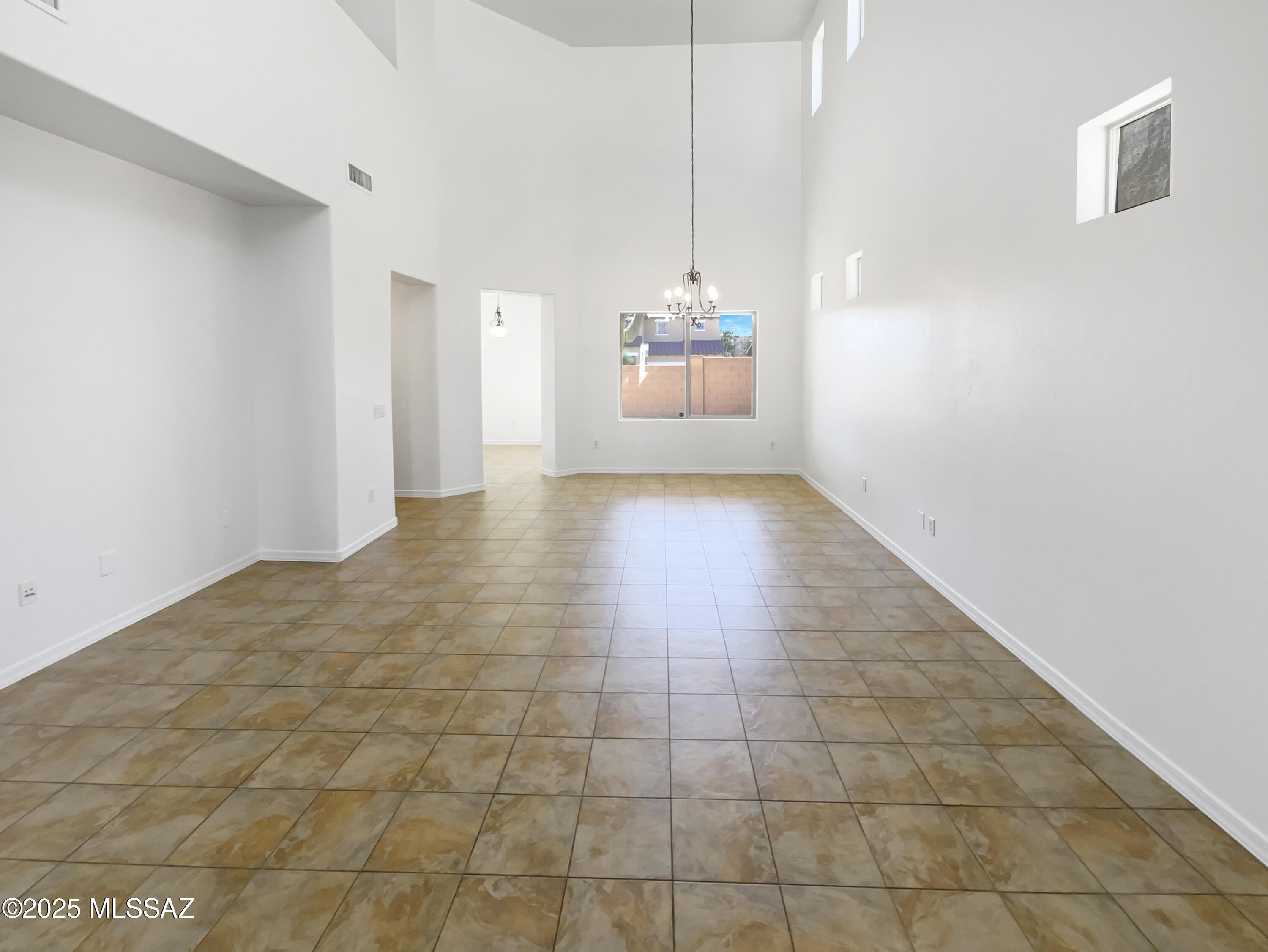Presidio De Cancion (1-200) - Residential