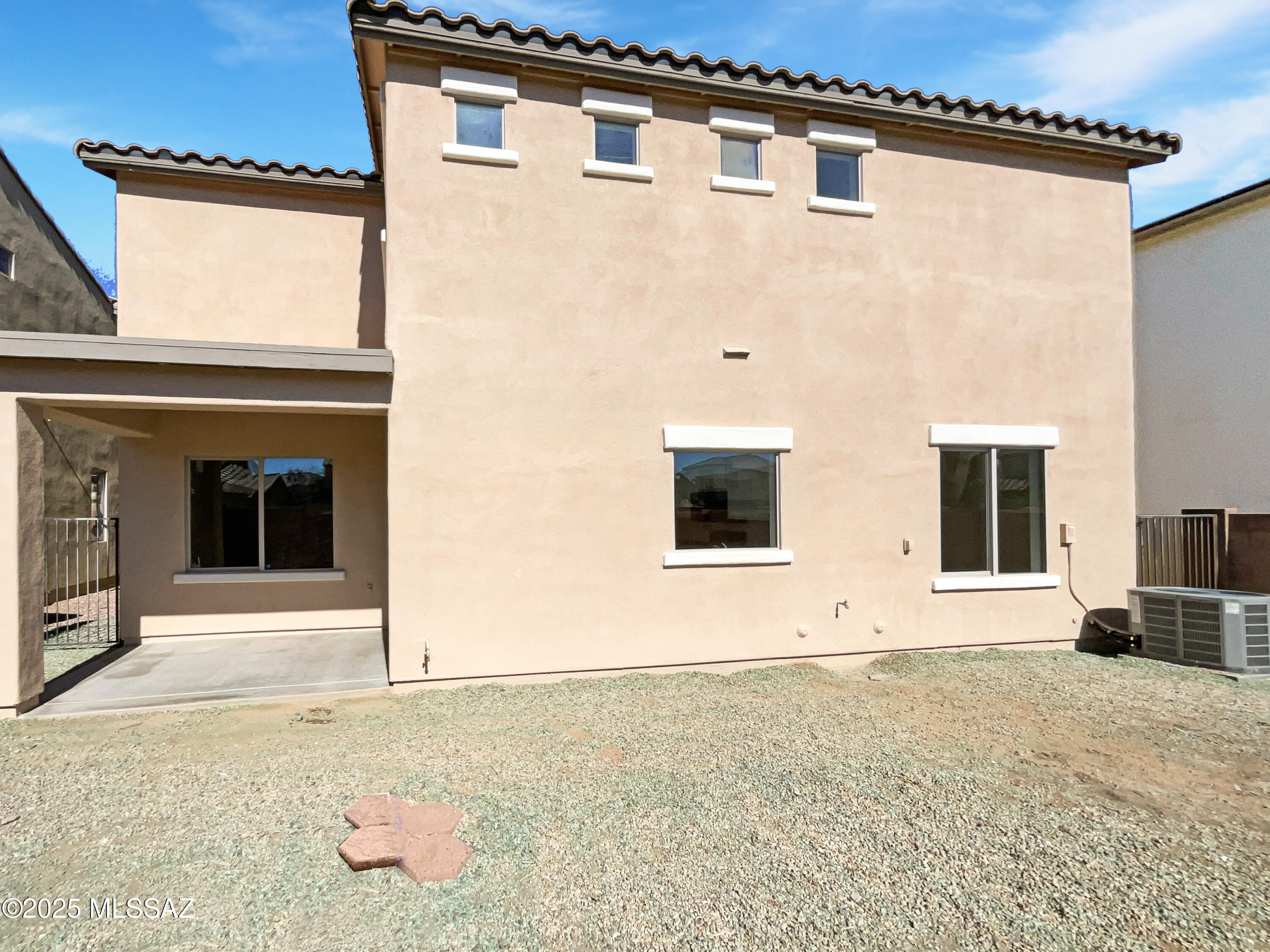 Presidio De Cancion (1-200) - Residential