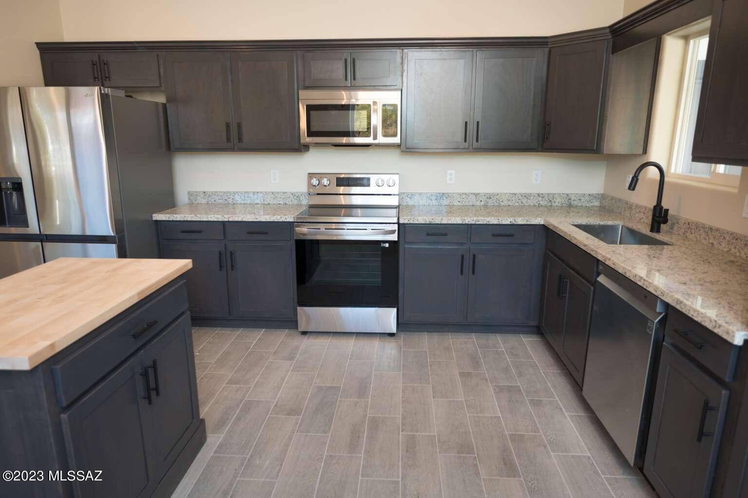 Rio Rico Villas 11 - Residential
