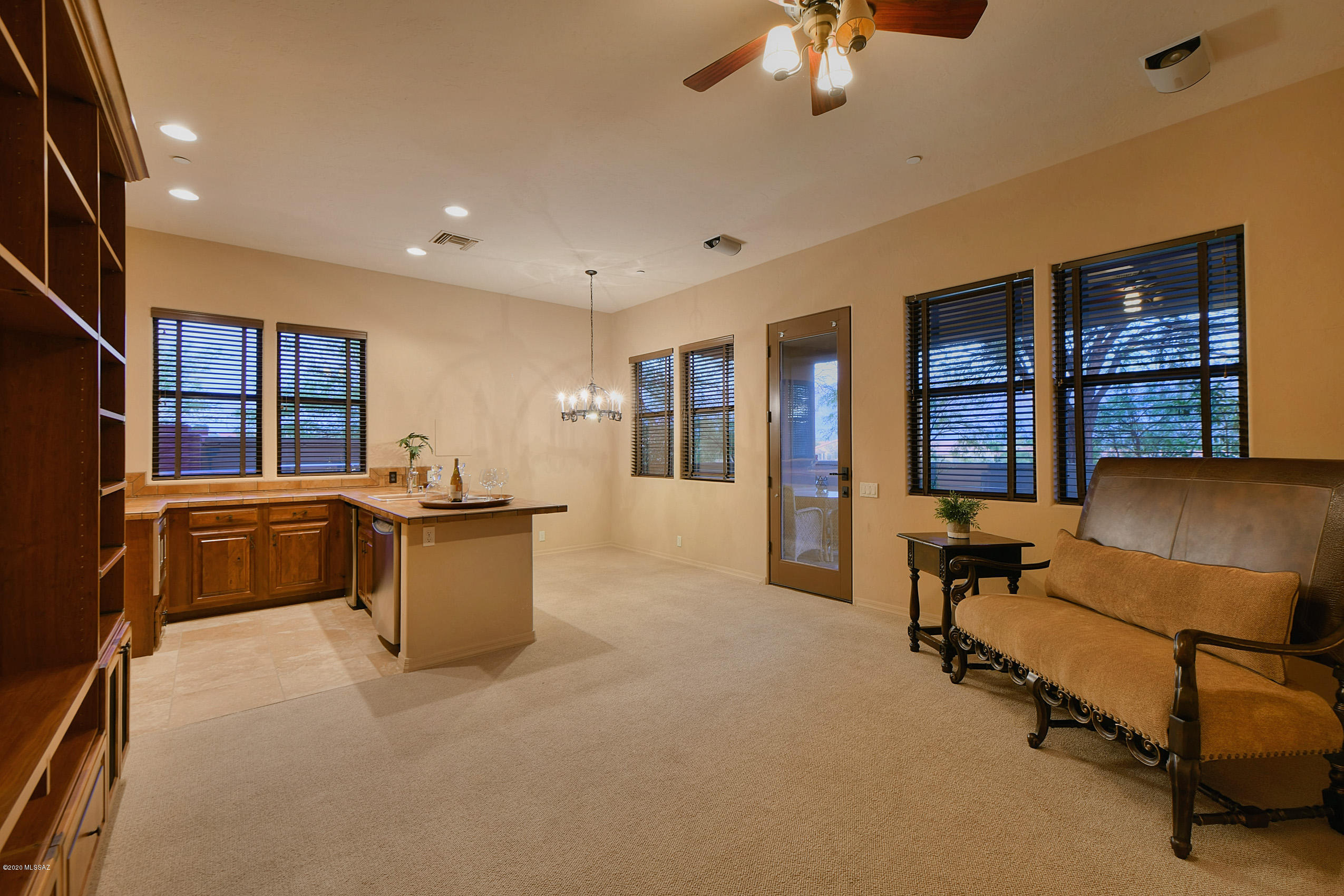 Honey Bee Ridge(The Estates At) - Residential