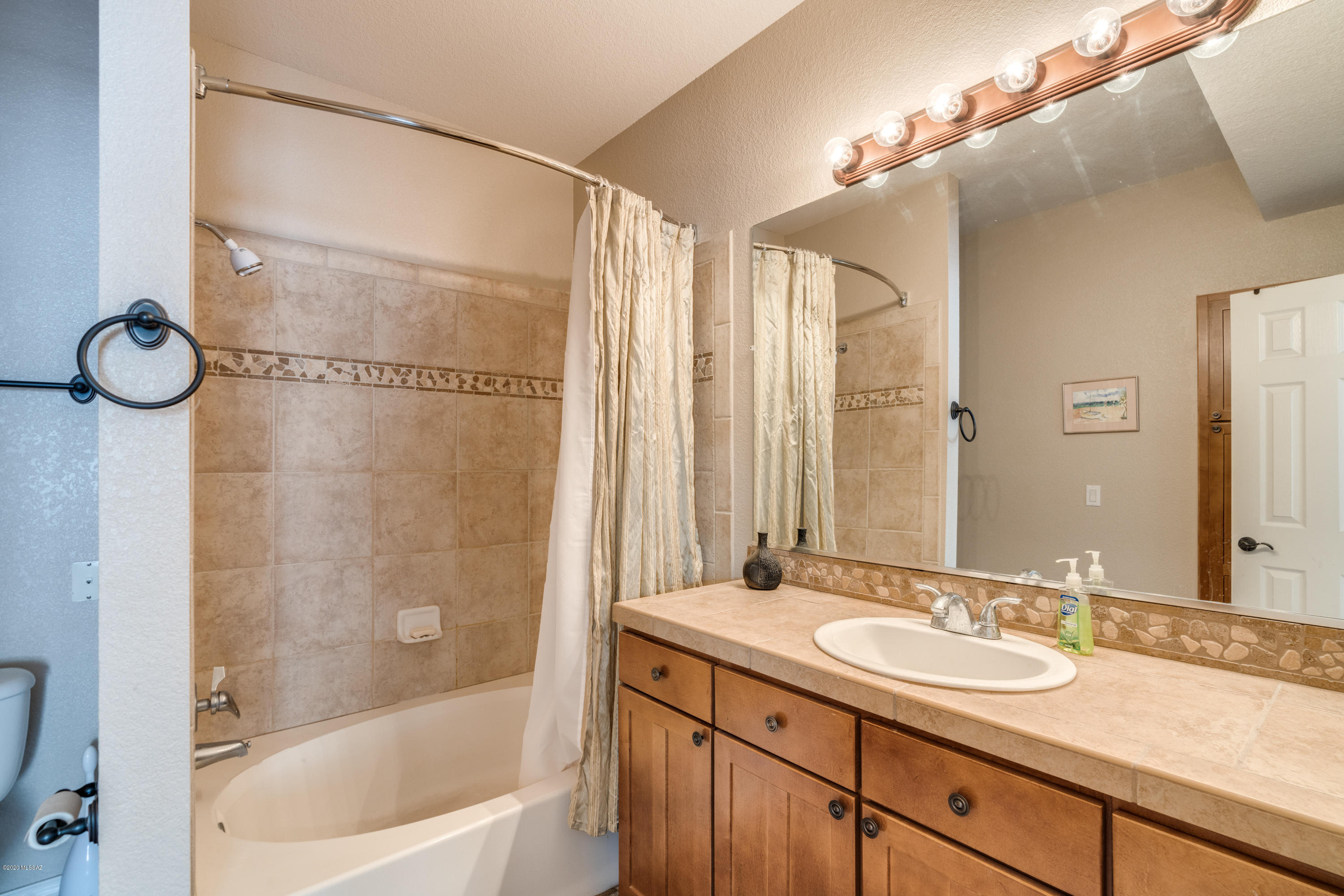 The Boulders at La Reserve Condominiums - Residential