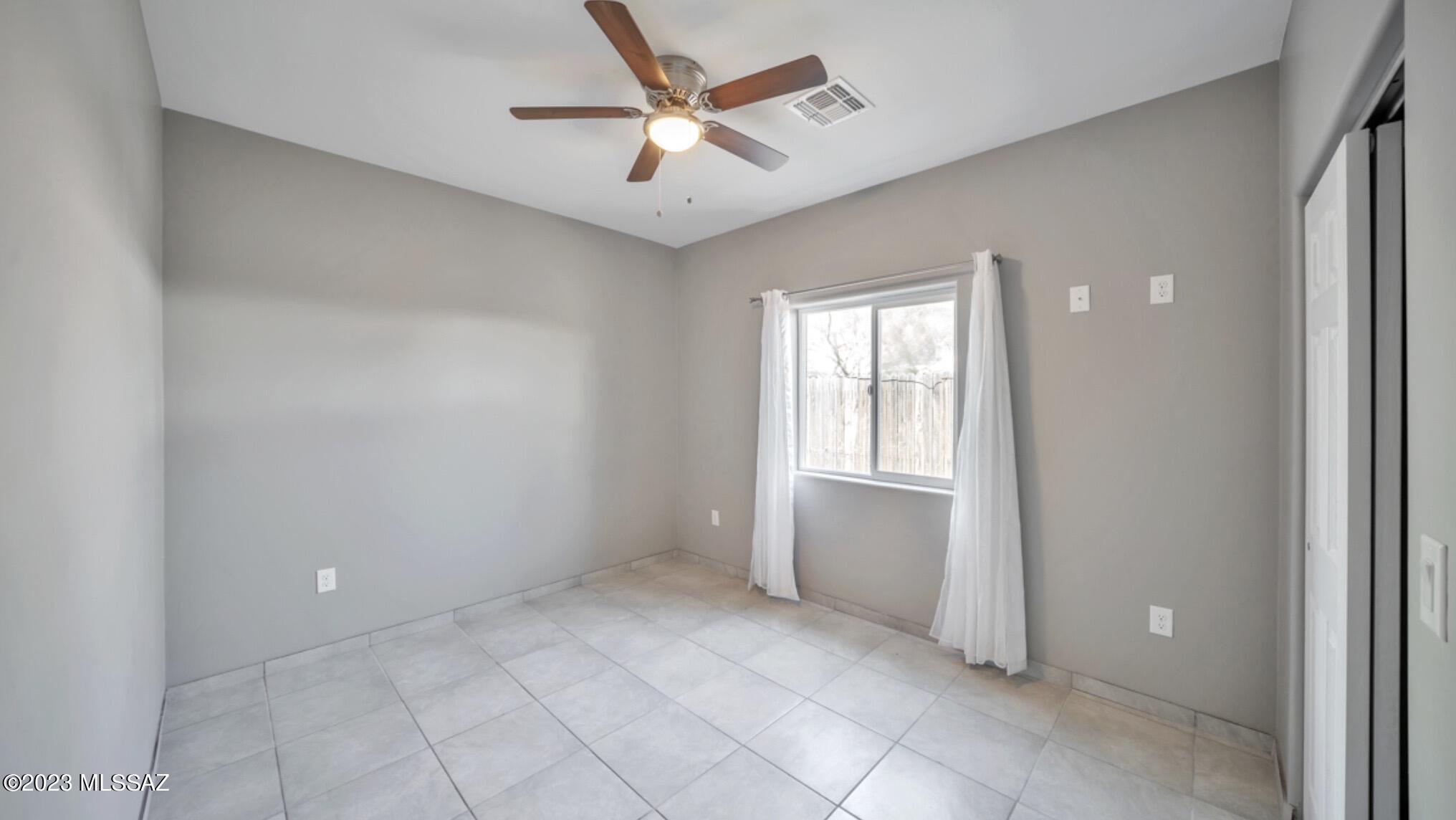 Lincoln Park - Residential Lease