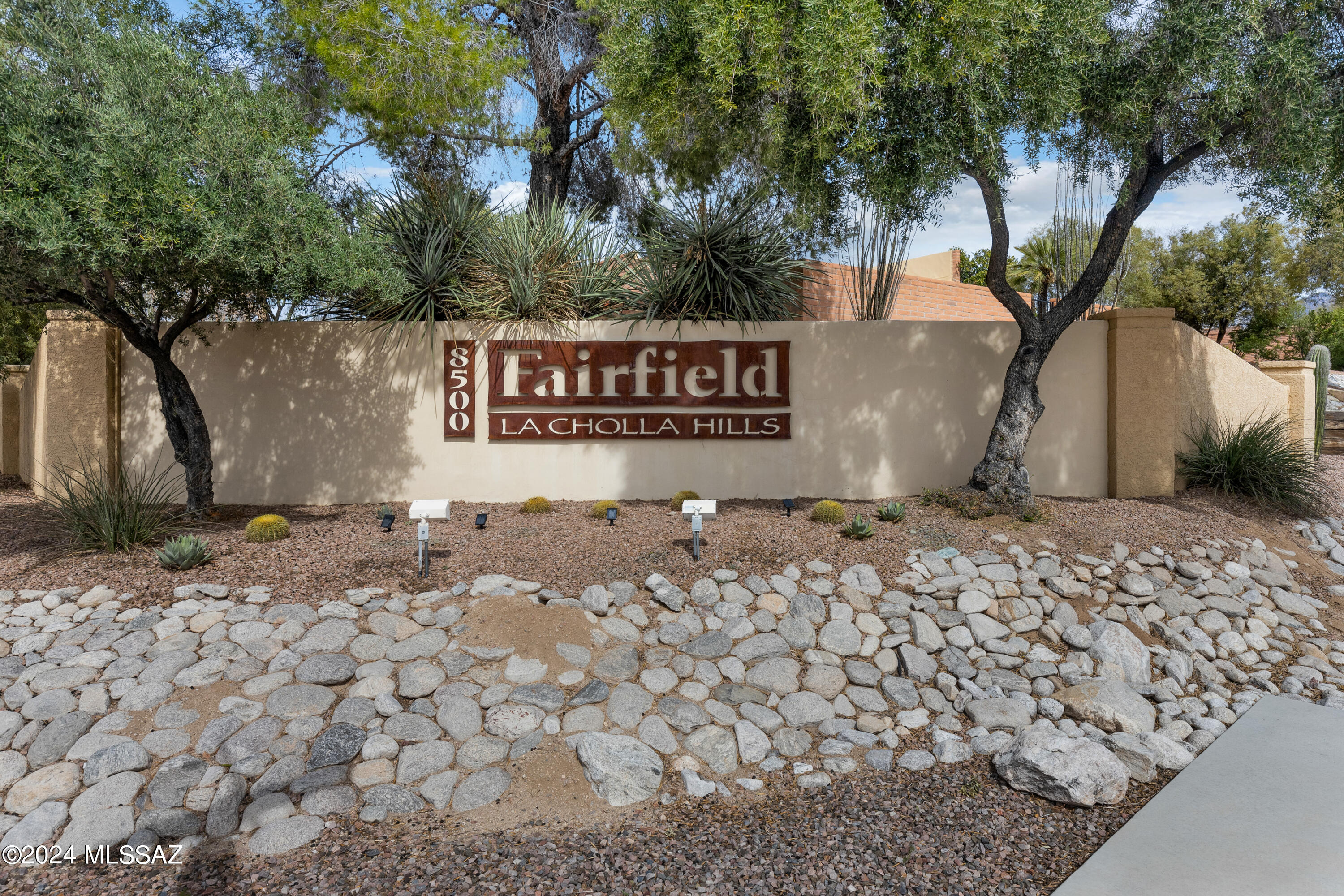 La Cholla Hills(1-313) - Residential