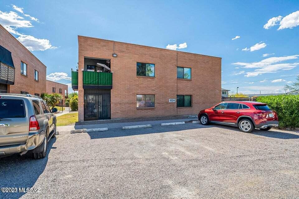 Columbus Park Condos (1-48) - Residential Lease