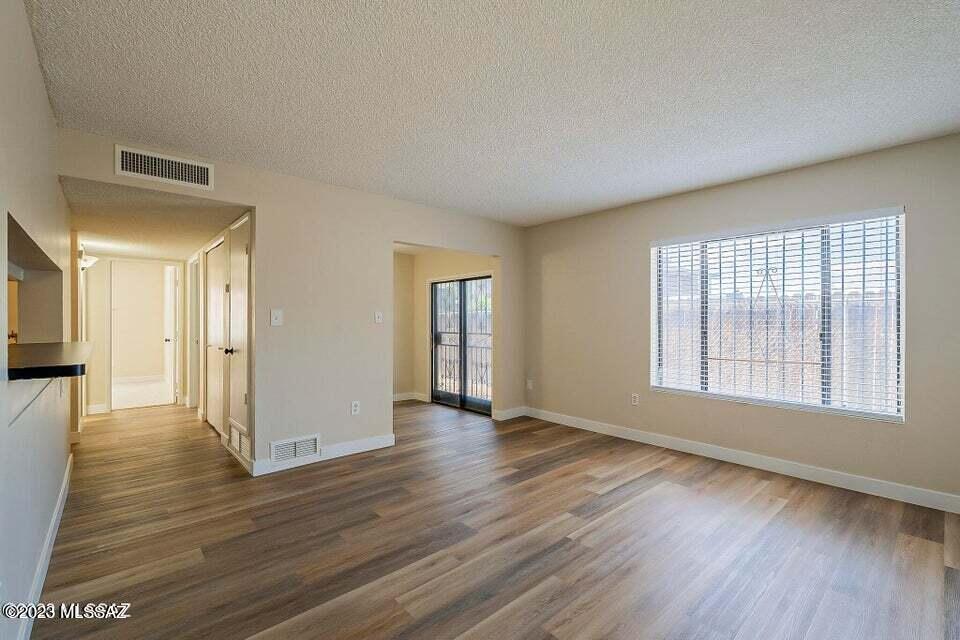 Columbus Park Condos (1-48) - Residential Lease