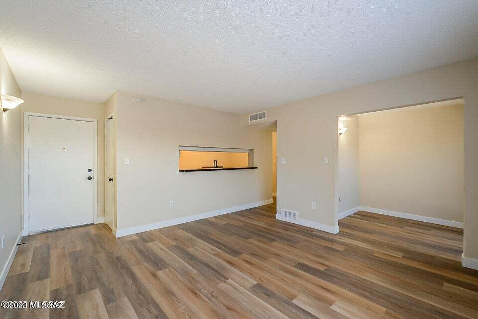 Columbus Park Condos (1-48) - Residential Lease