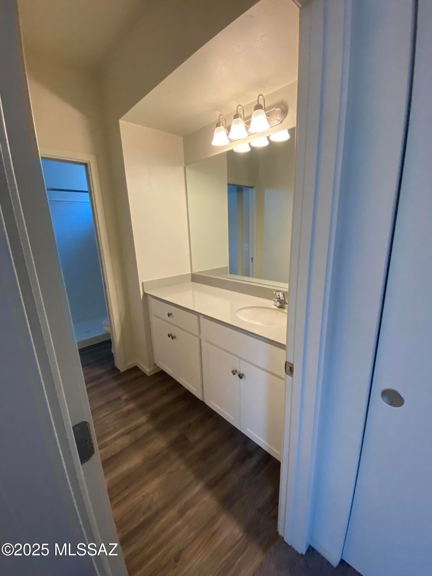 Camino Modern SQ20180120608 - Residential Lease