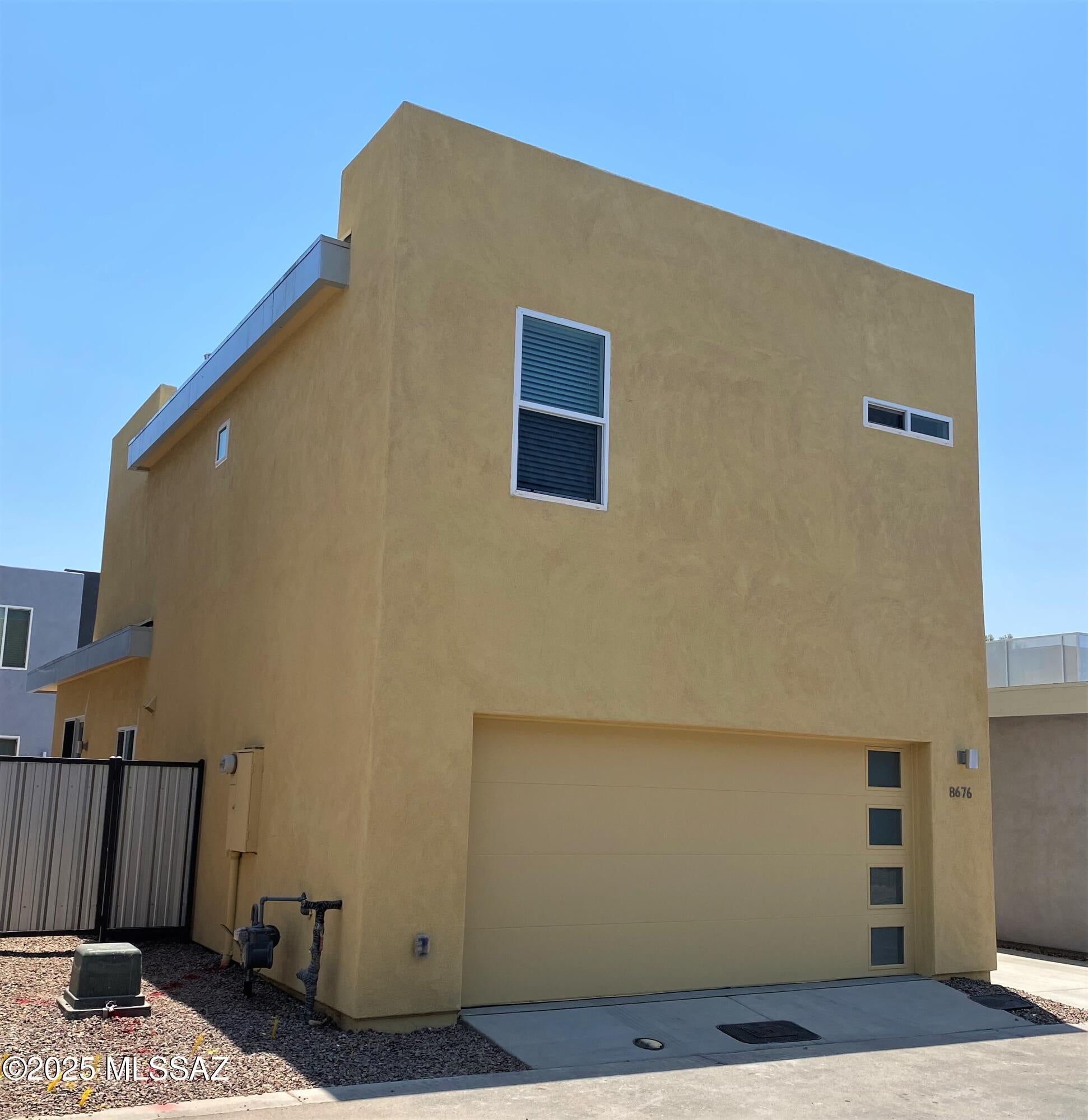 Camino Modern SQ20180120608 - Residential Lease