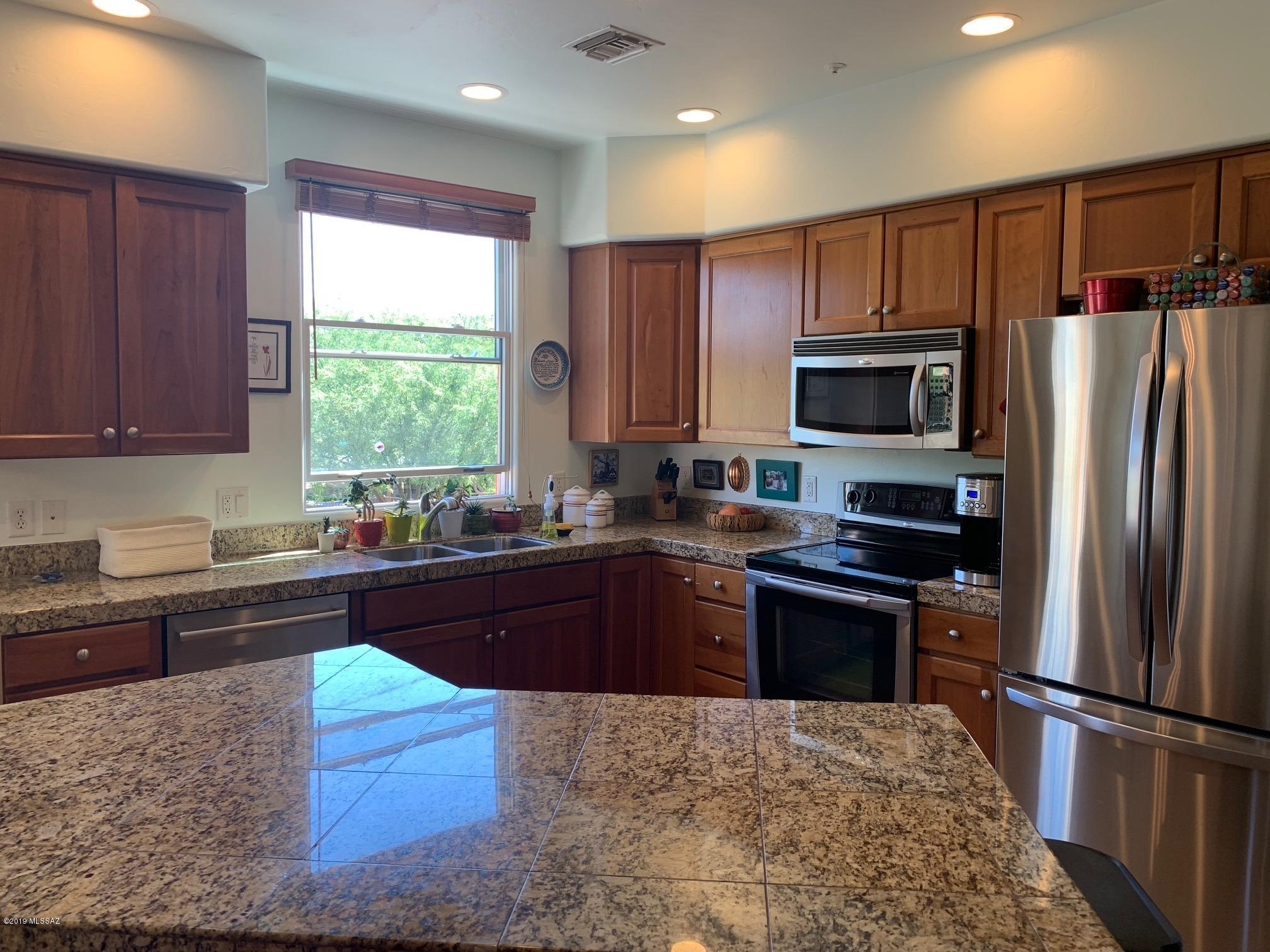 River Walk (1-140) - Residential Lease