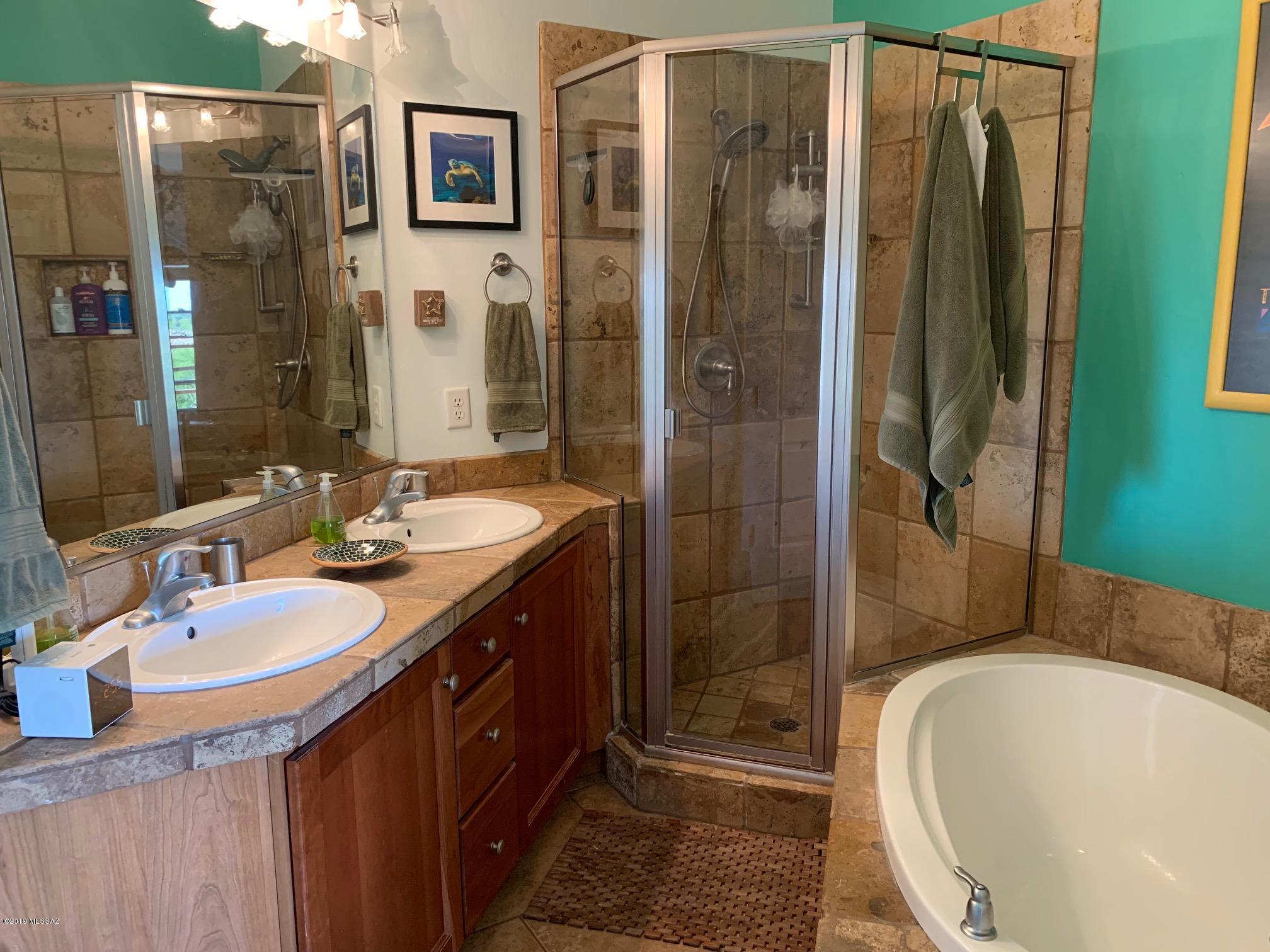 River Walk (1-140) - Residential Lease