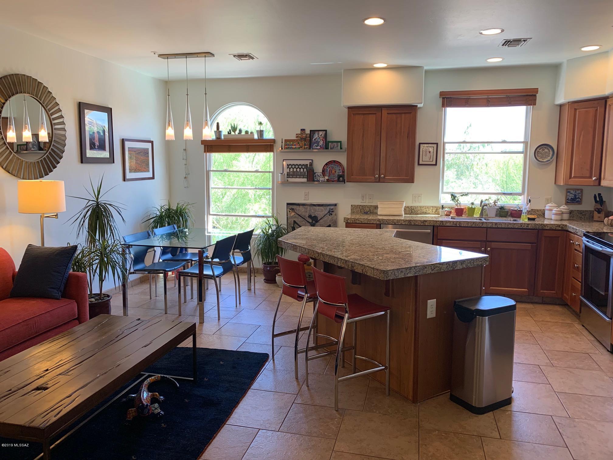 River Walk (1-140) - Residential Lease
