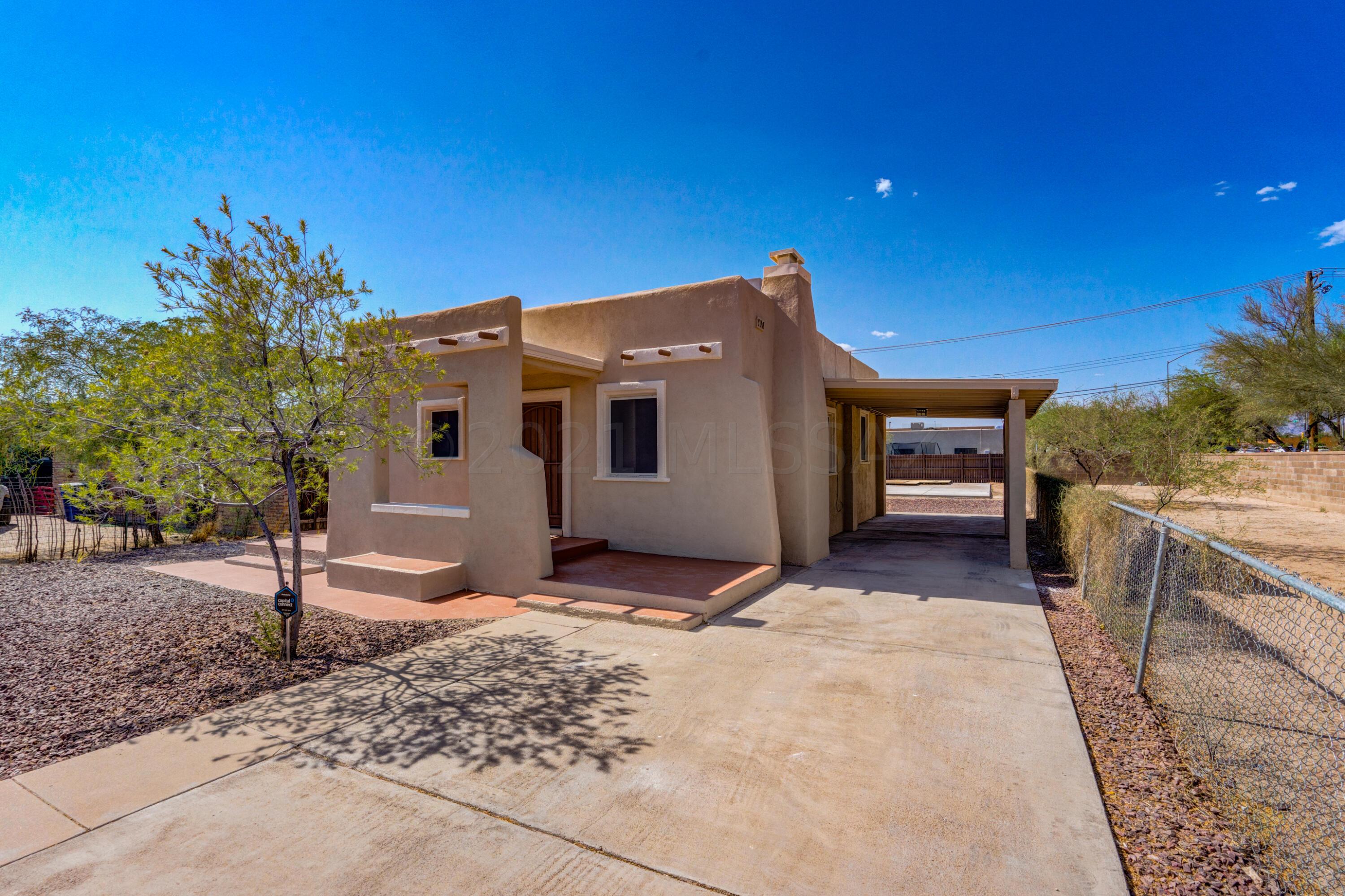 The perfectly appointed 870 sq foot home built in 1928, 2 bed 1 bathroom home & fully remodeled. Super Charming bungalow situated on a large lot & R-2 zoning provides the possibility of adding an additional unit. Open and practical floor plan offers entertaining space for guests. This home boasts plenty of storage: bedrooms feature large closets, linen storage in bathroom, plus a storage shed for anything else. The property's meticulous maintenance & upgrades allows for turnkey purchase. In this house you'll be within blocks from the U of A, minutes from Downtown and minutes to shopping, grocery & entertainment. This house will benefit w the Broadway Improvement Project, view website for video & details: http://broadwayboulevard.info/home.