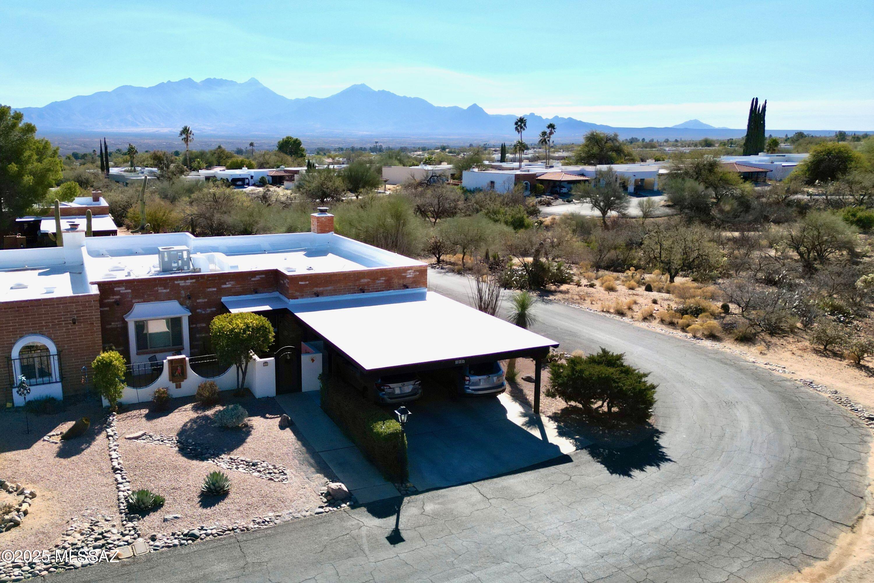 Green Valley Townhouses 4 - Residential