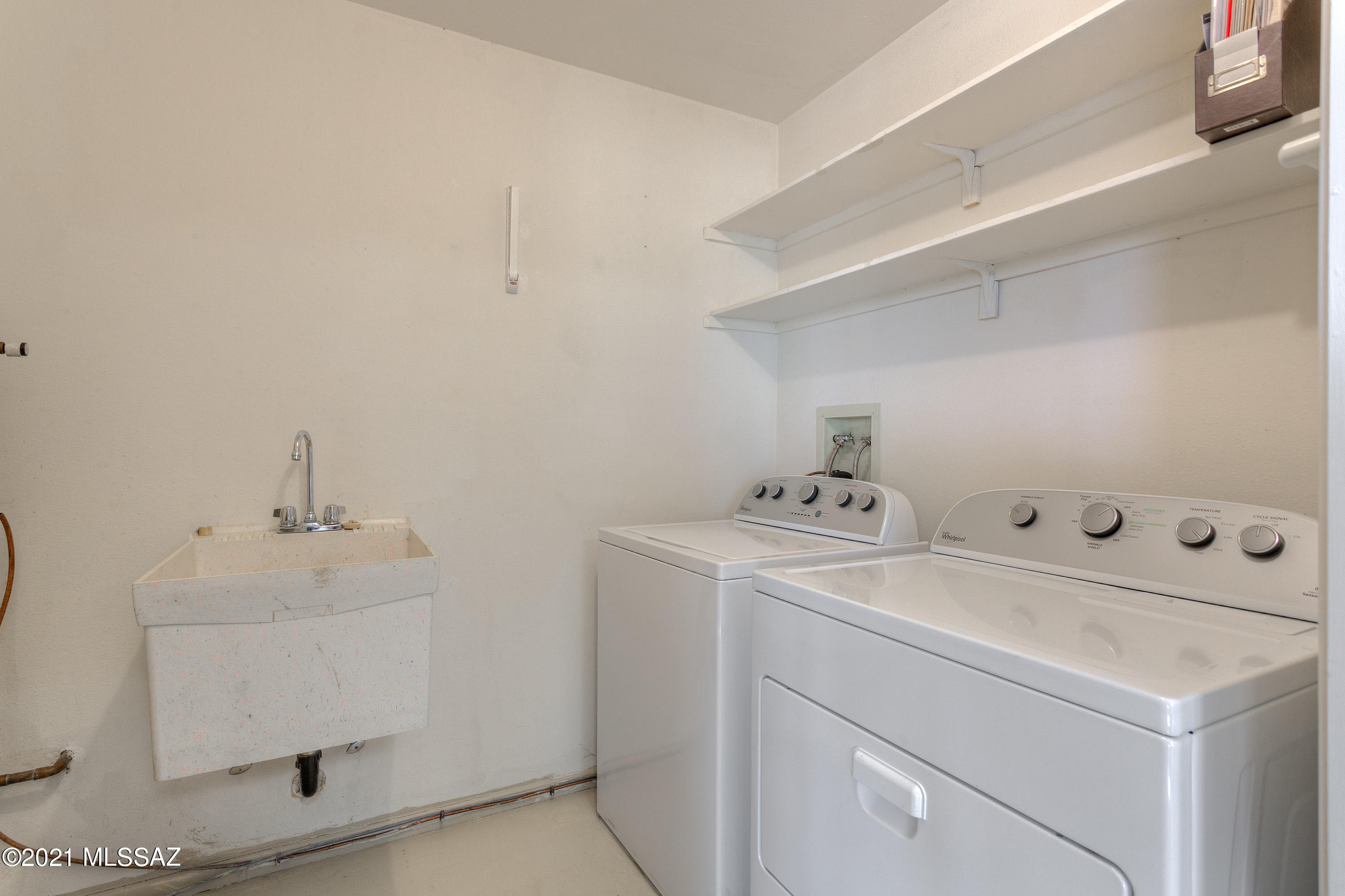 Green Valley Townhouses 4 - Residential