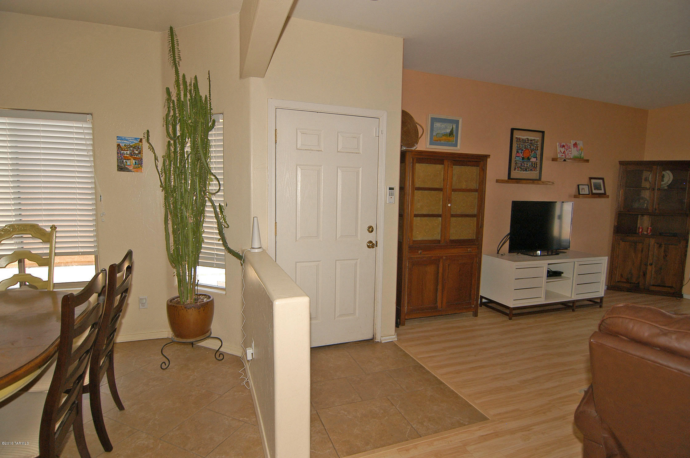 Valencia Place (1-100) - Residential