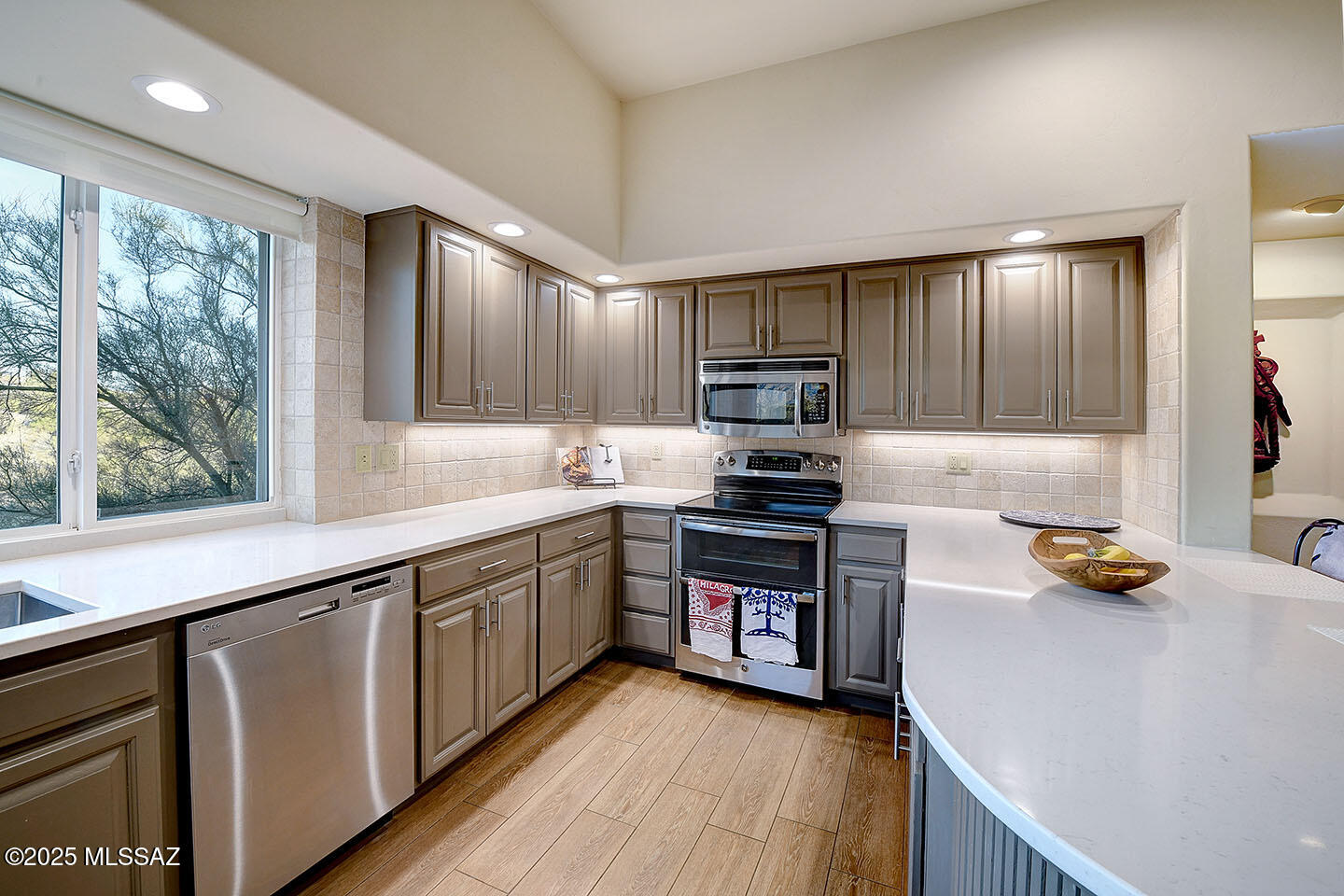 Catalina Foothills Estates NO. 10 (91-118, 120, 122, 124-126,154-160) - Residential