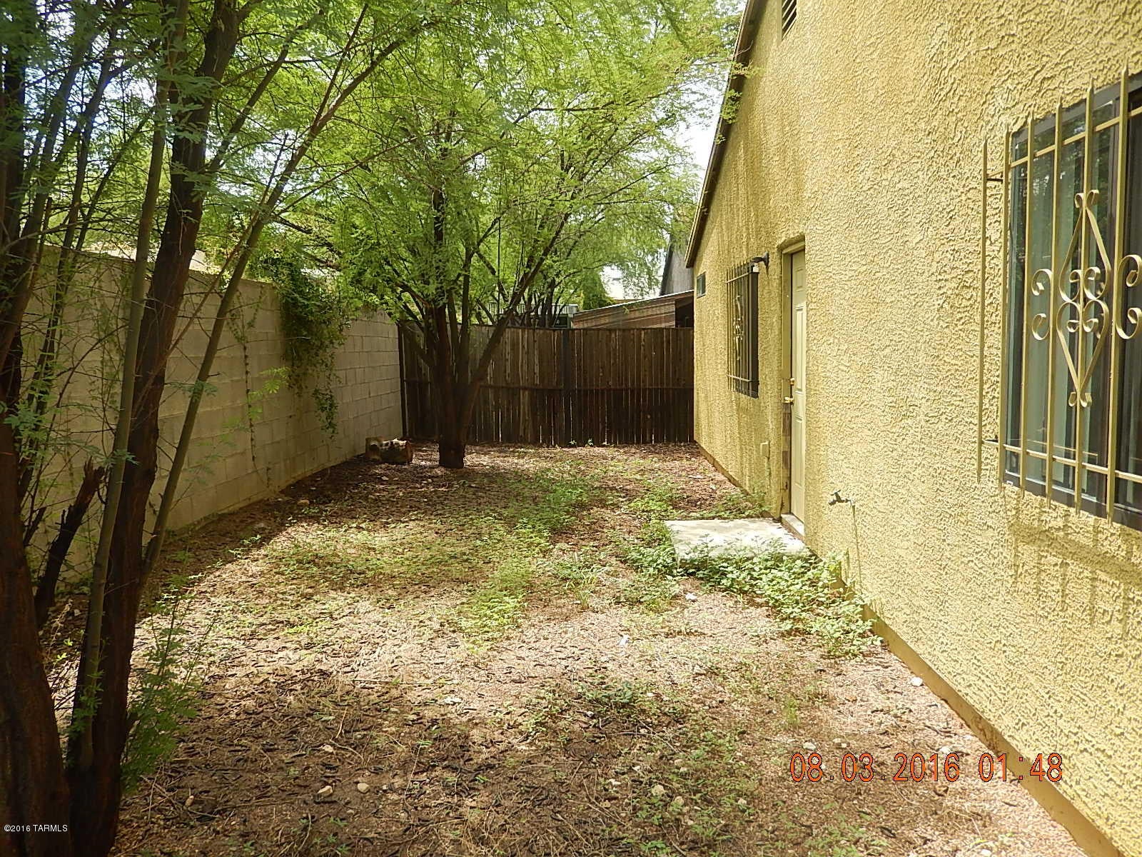 Pueblo Norte (1-21) - Residential Lease