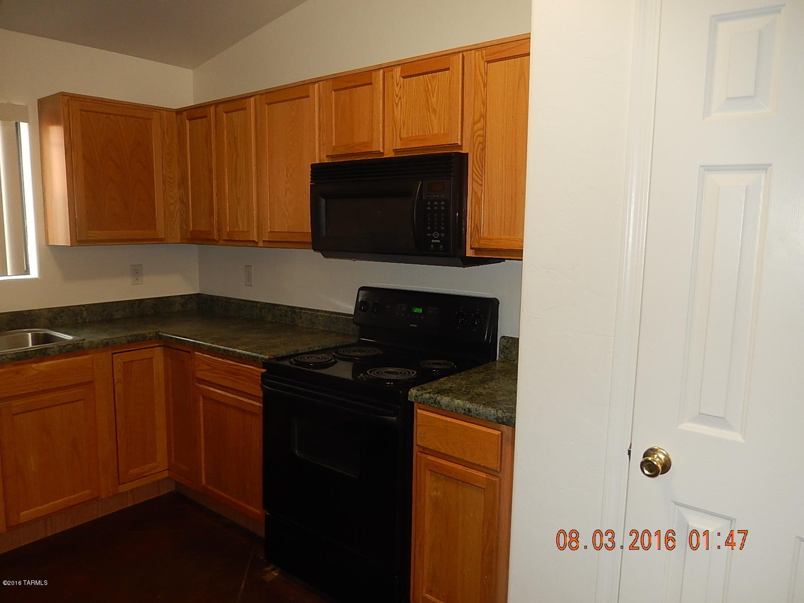 Pueblo Norte (1-21) - Residential Lease