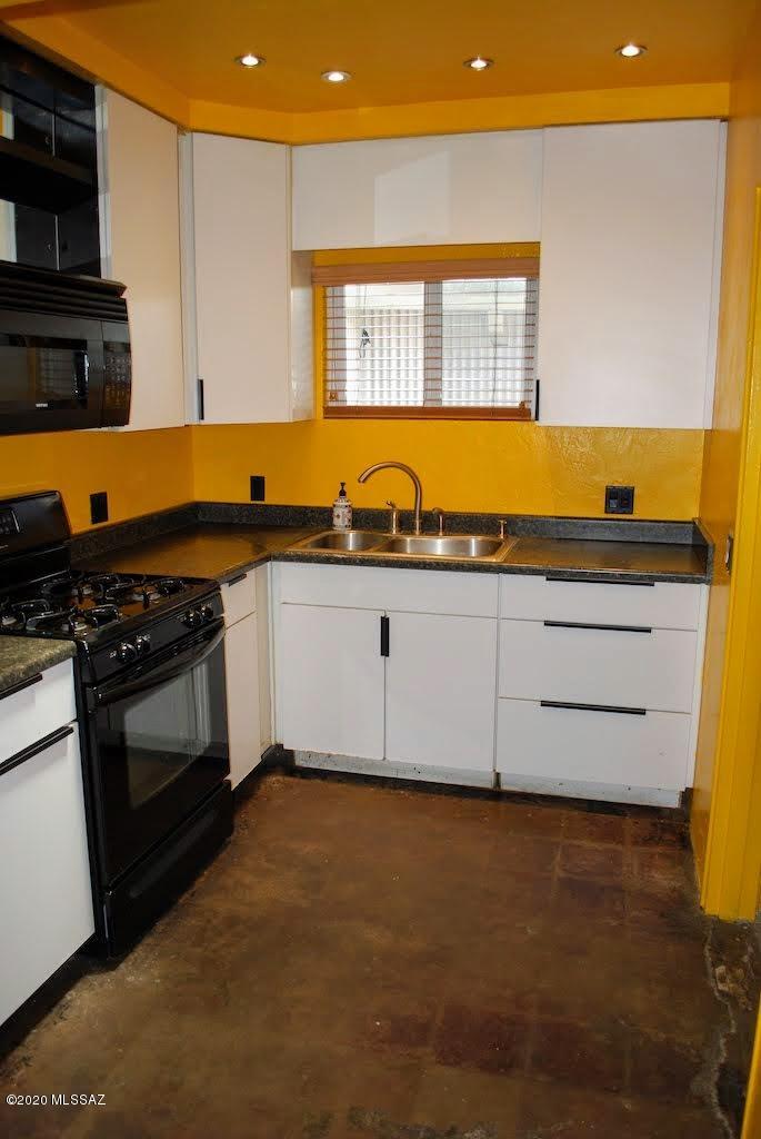 Bronx Park Addition - Residential Lease
