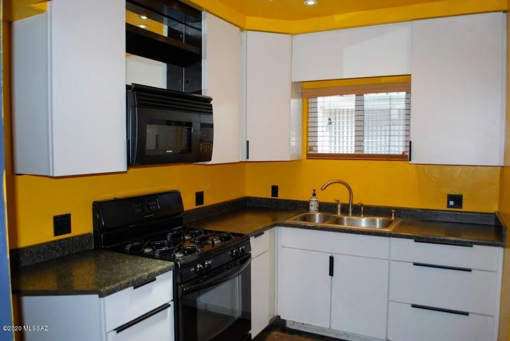 Bronx Park Addition - Residential Lease