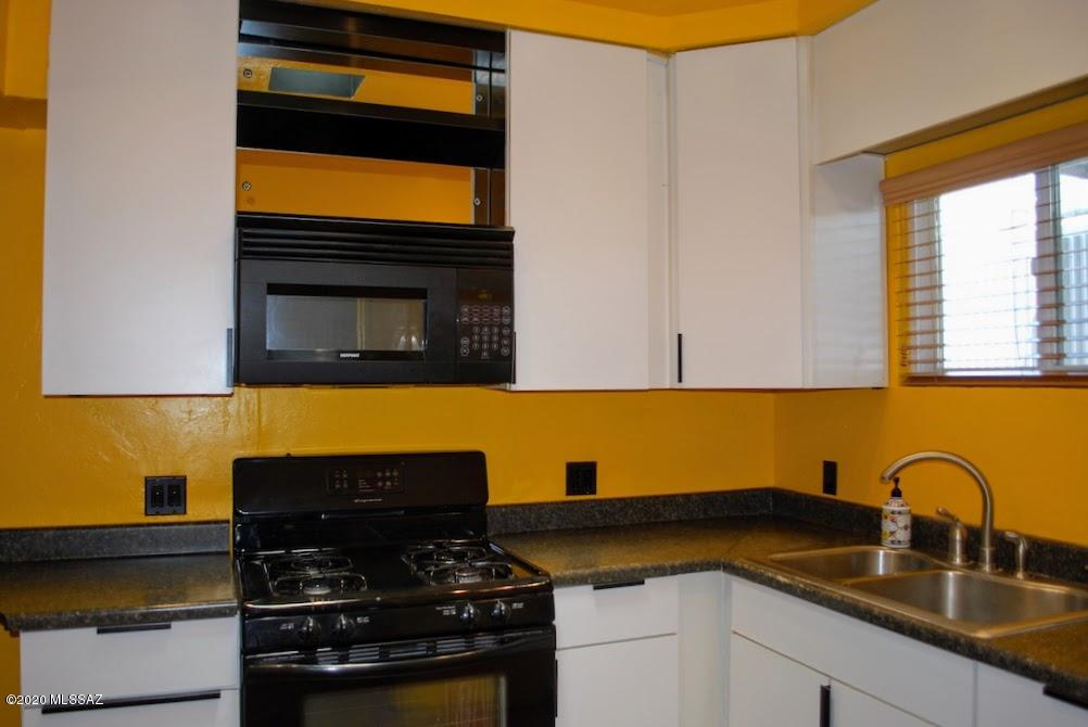 Bronx Park Addition - Residential Lease