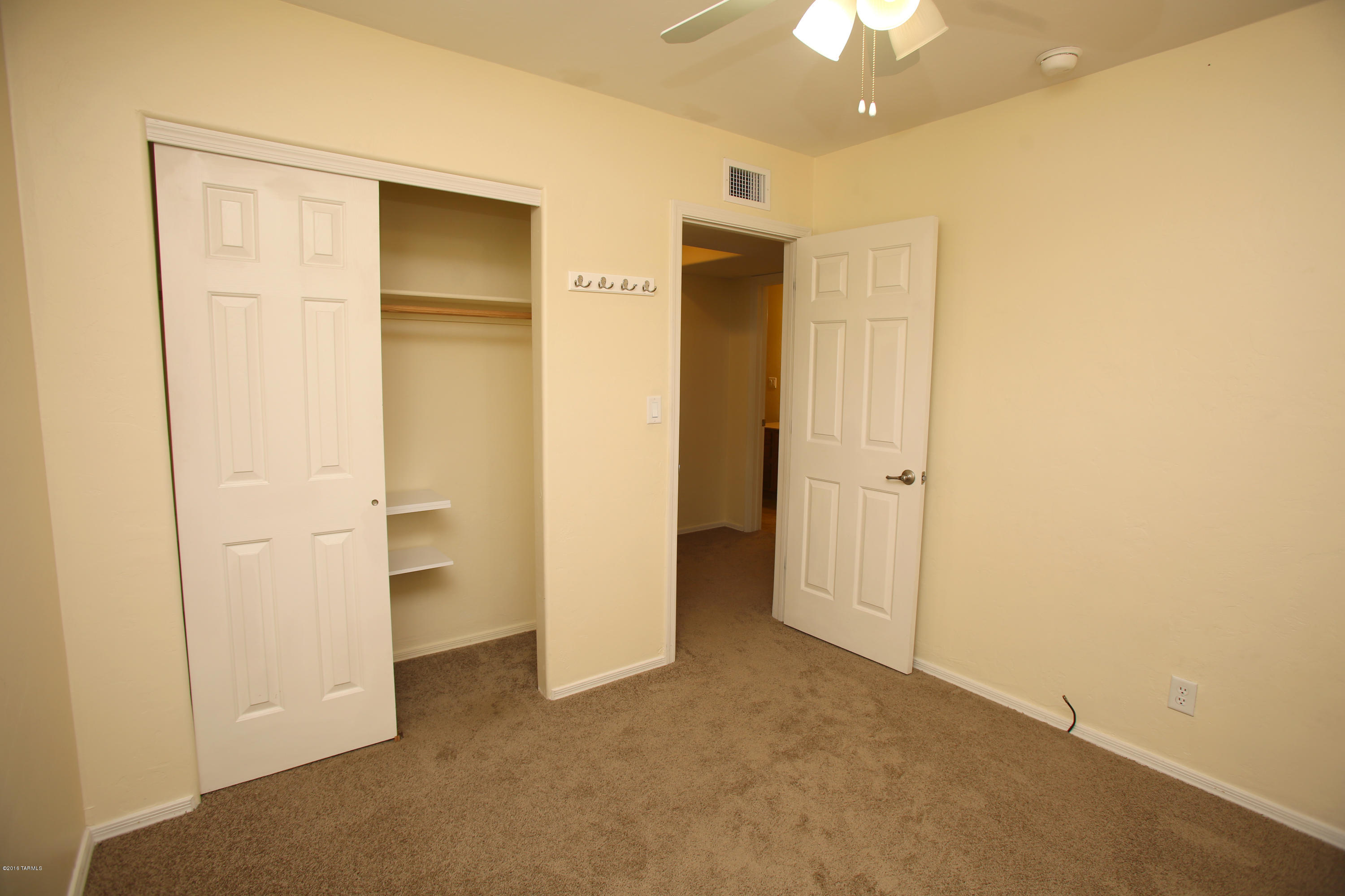 Villa Venice Condos - Residential