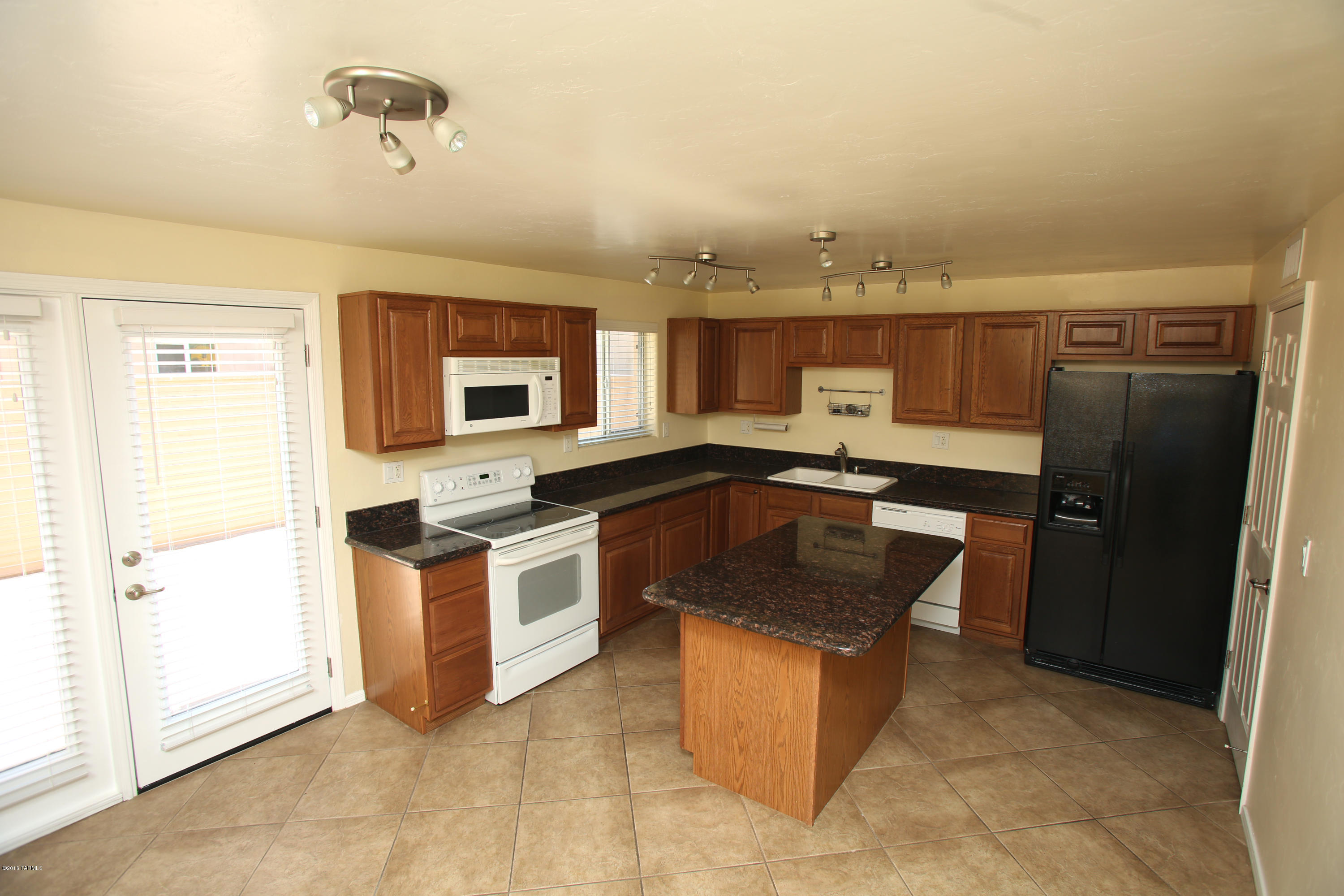 Villa Venice Condos - Residential