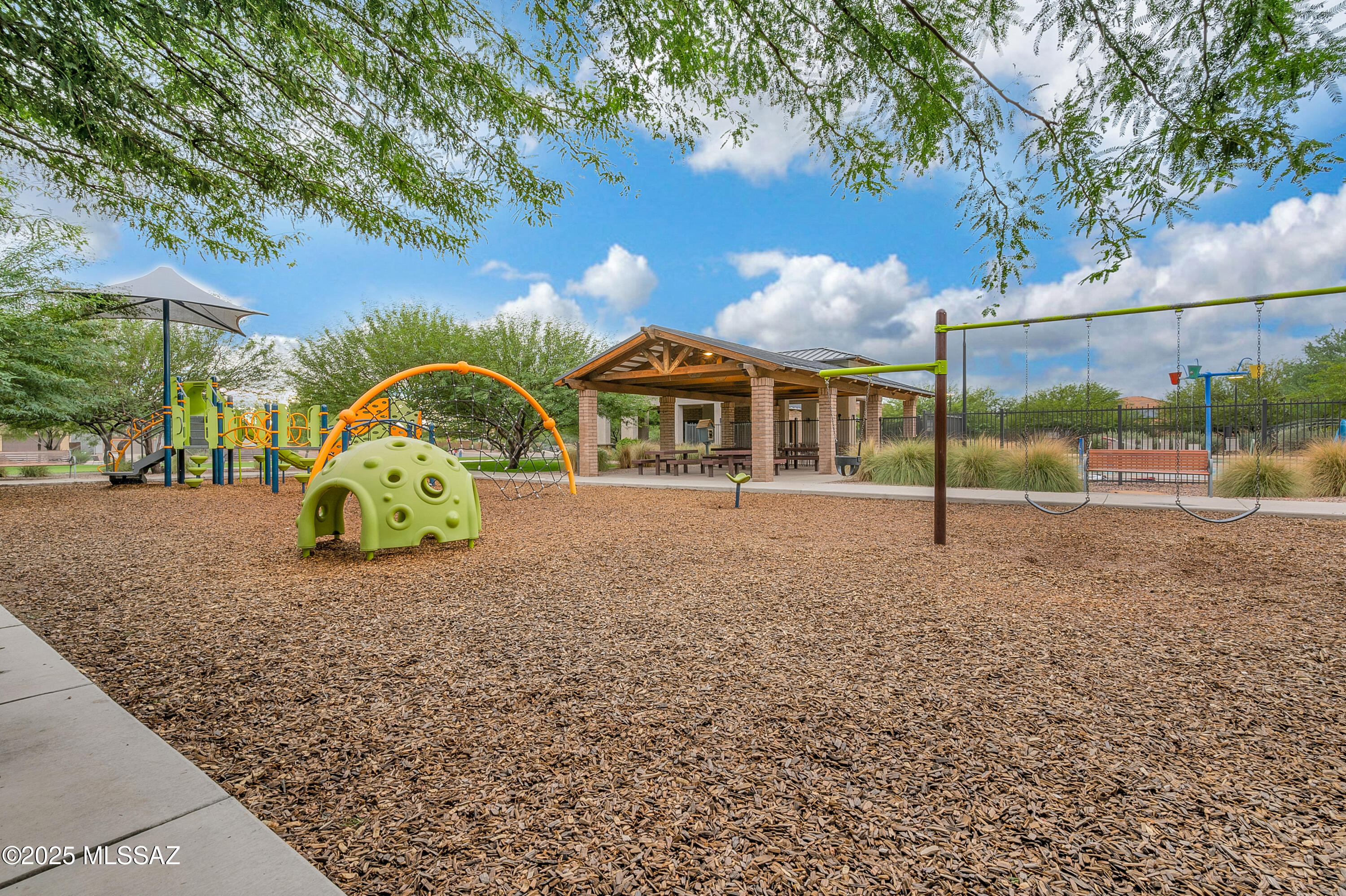 La Estancia De Tucson (1-330) - Residential