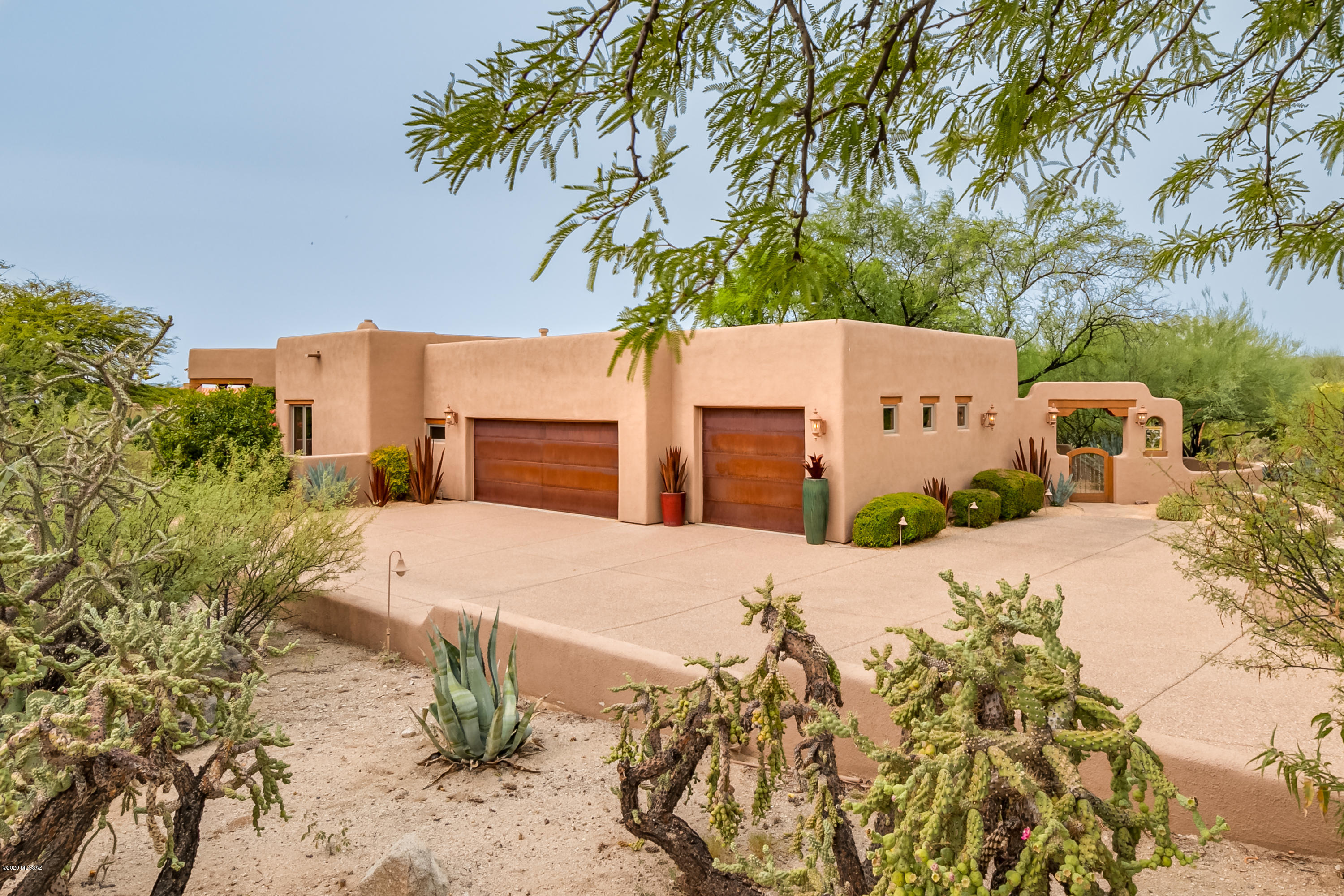Honey Bee Ridge(The Estates At) - Residential