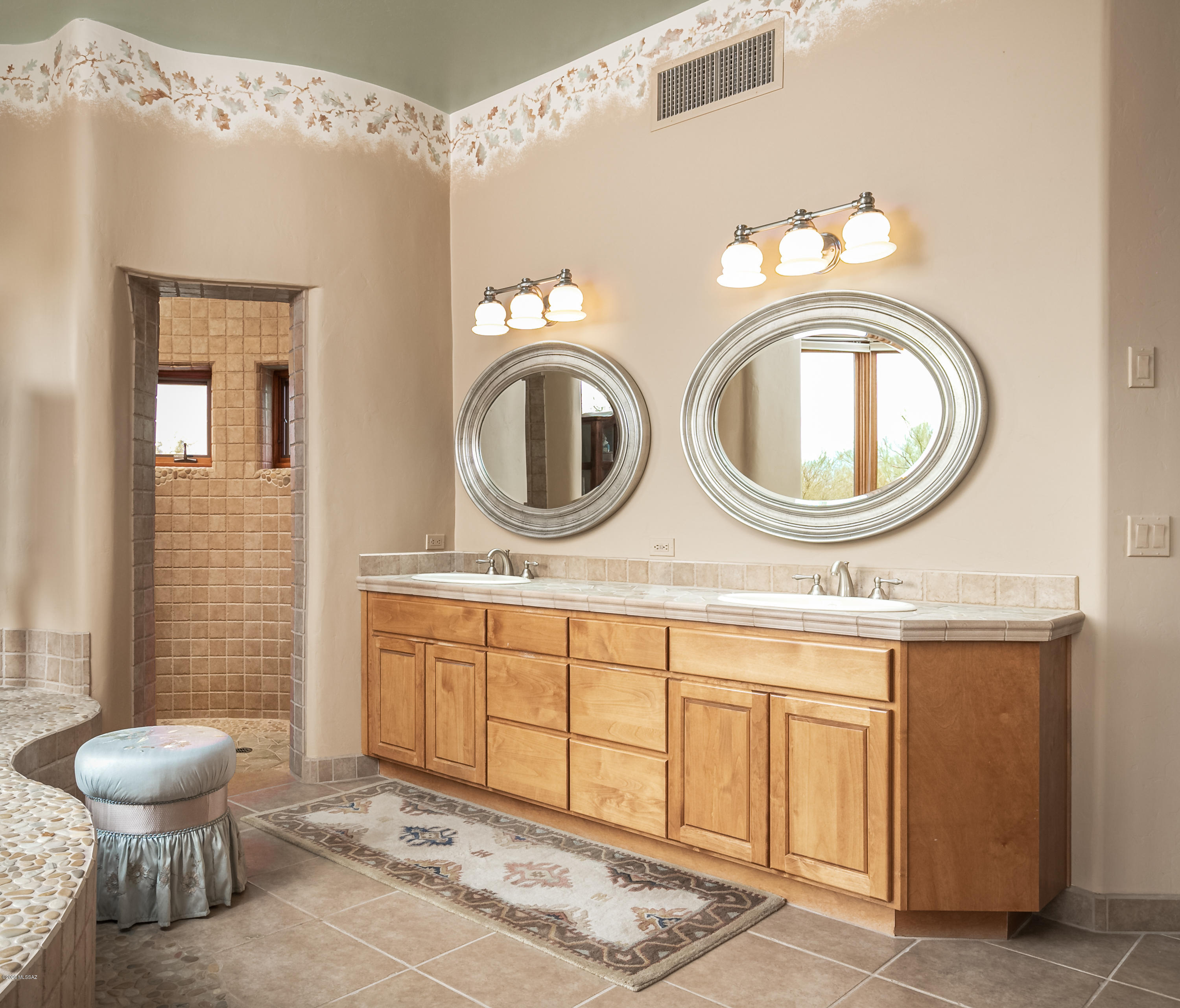Honey Bee Ridge(The Estates At) - Residential