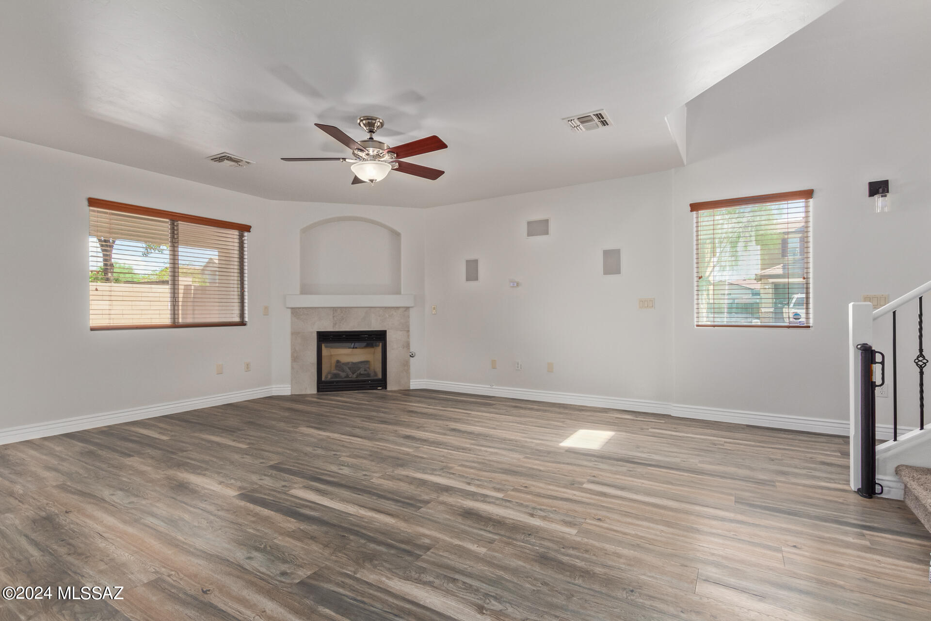 Valstate II (1-136) - Residential Lease
