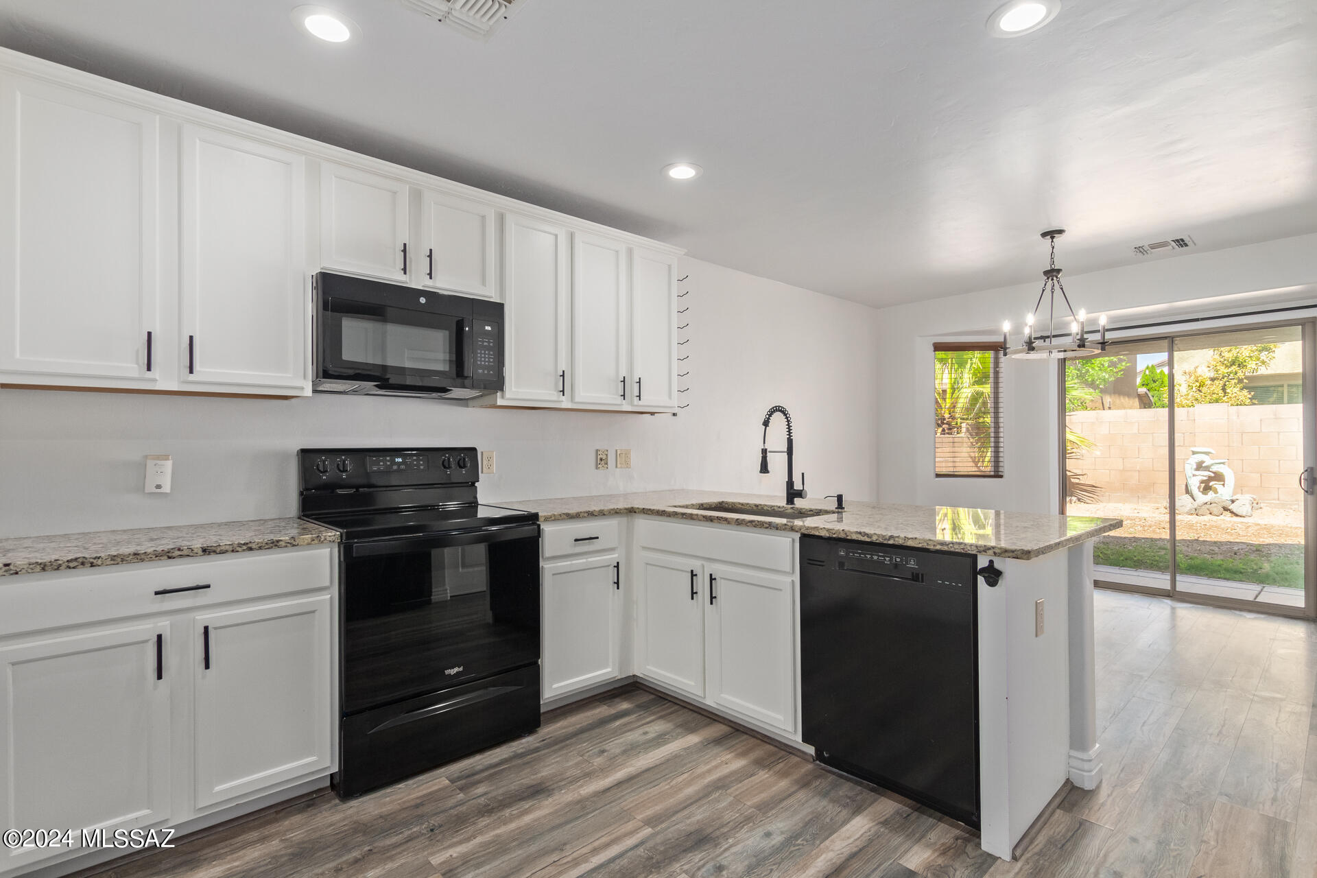 Valstate II (1-136) - Residential Lease