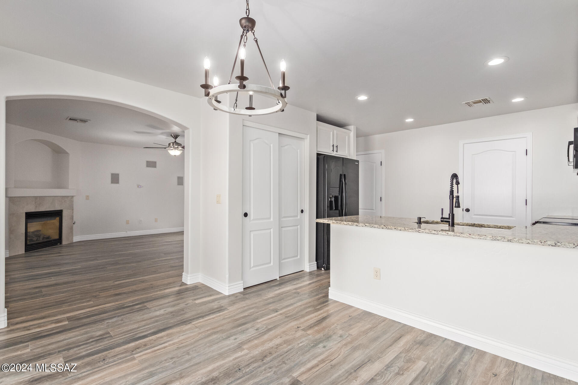 Valstate II (1-136) - Residential Lease