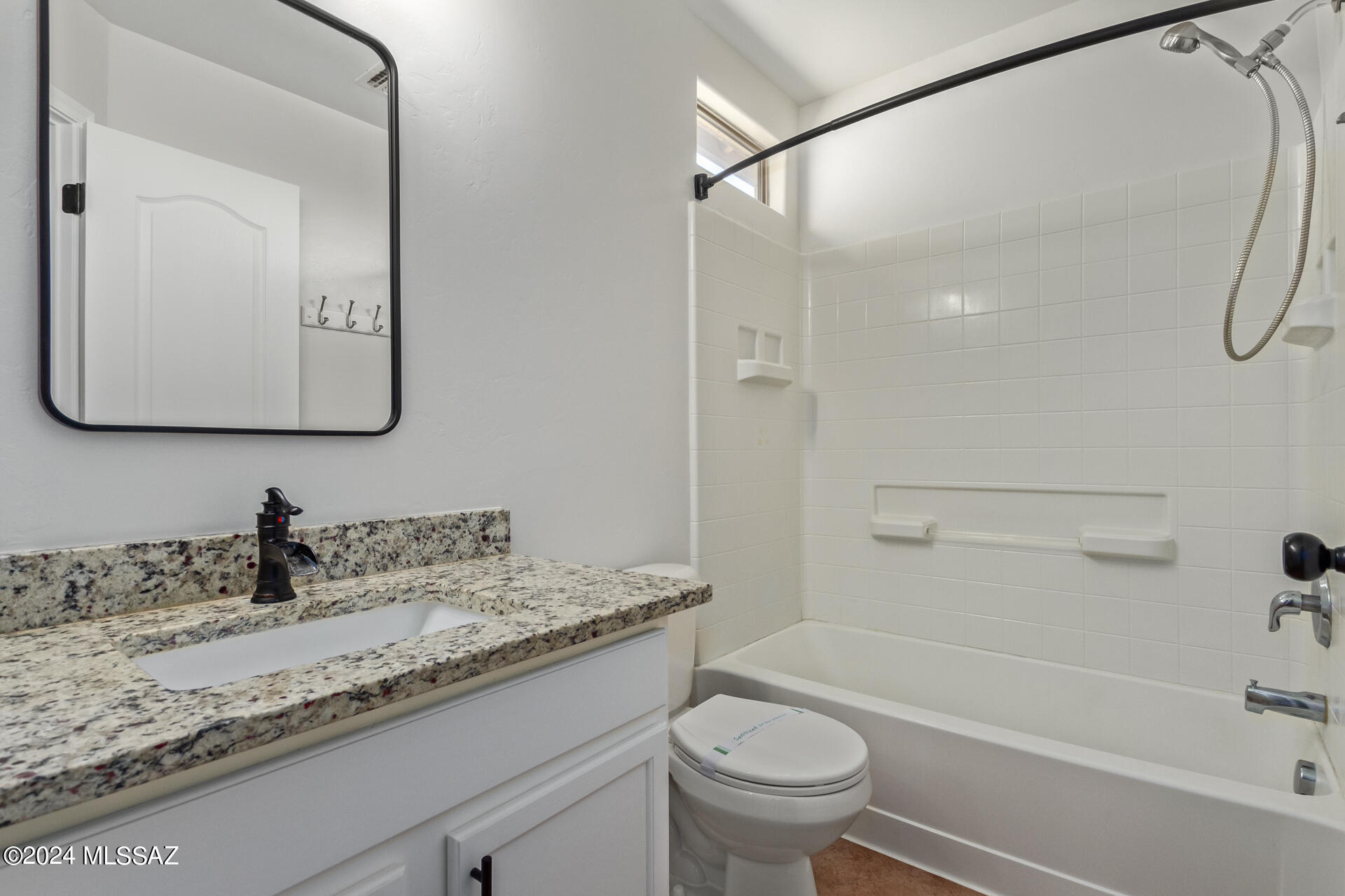 Valstate II (1-136) - Residential Lease