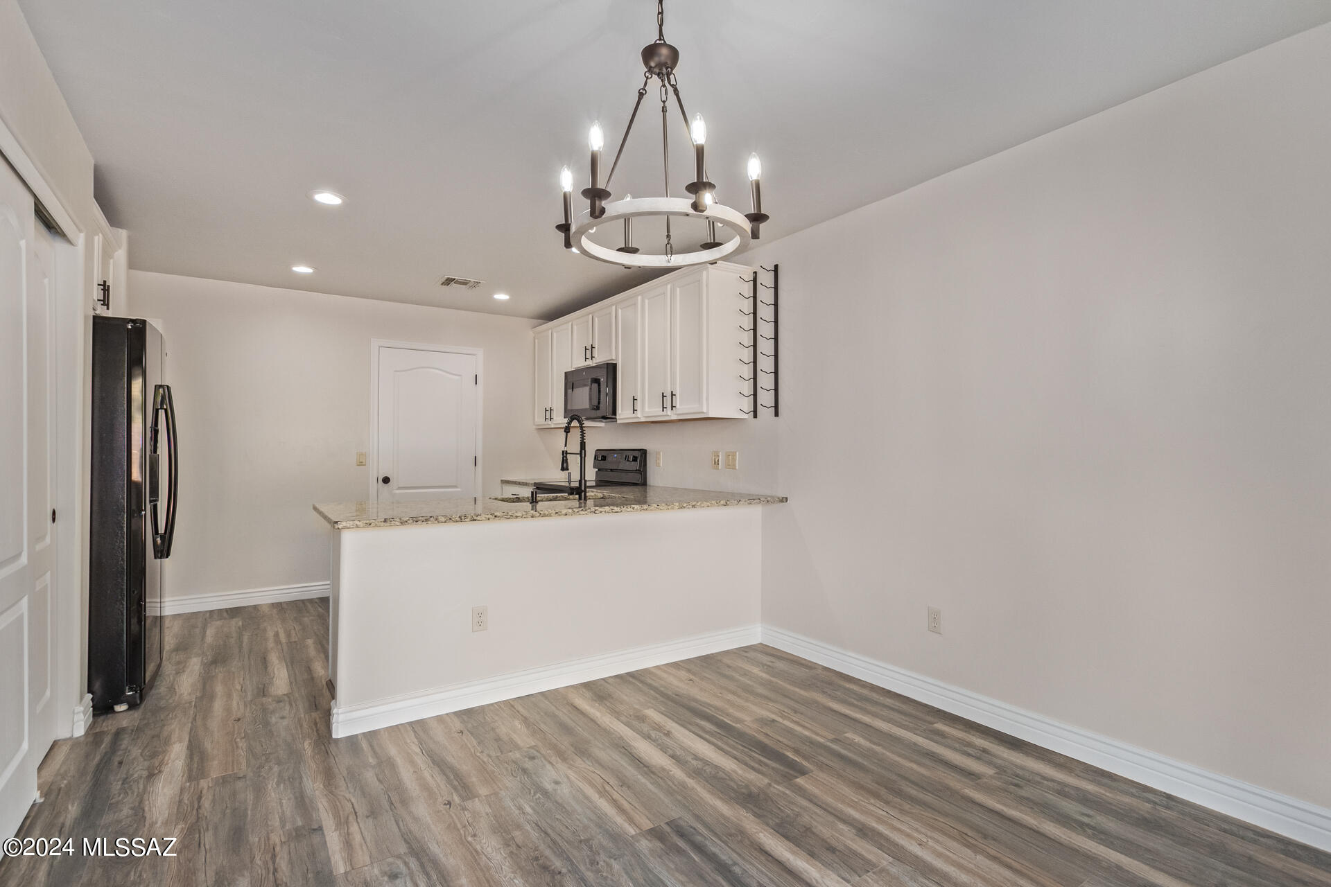 Valstate II (1-136) - Residential Lease