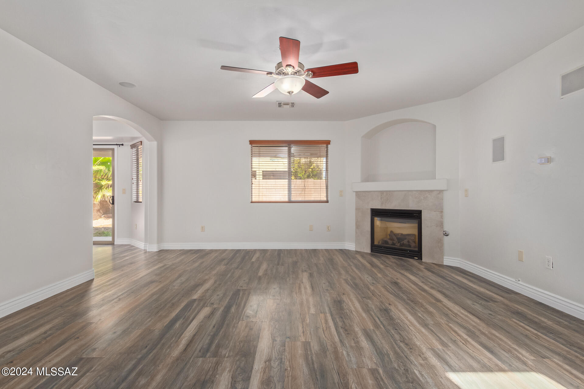 Valstate II (1-136) - Residential Lease