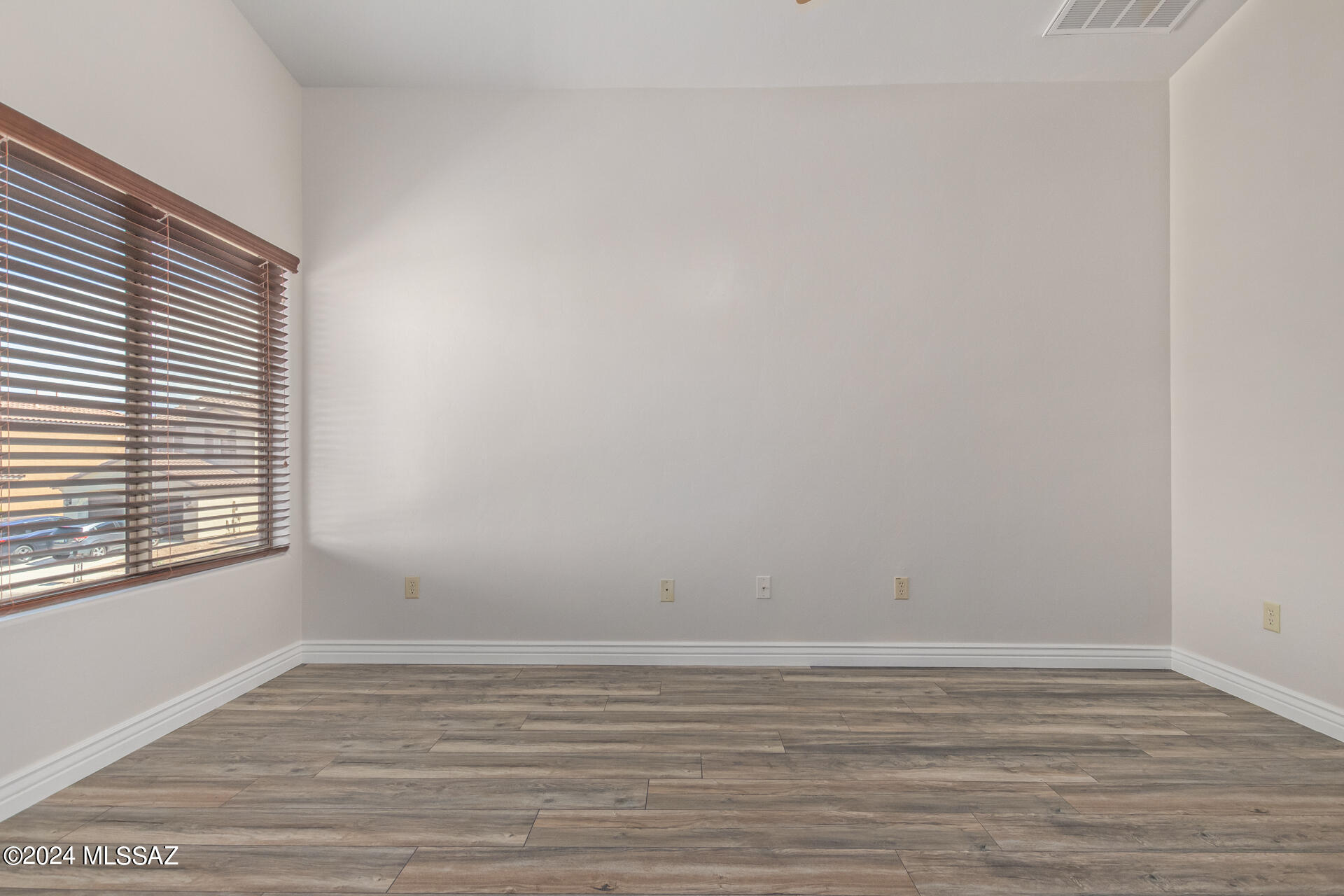 Valstate II (1-136) - Residential Lease