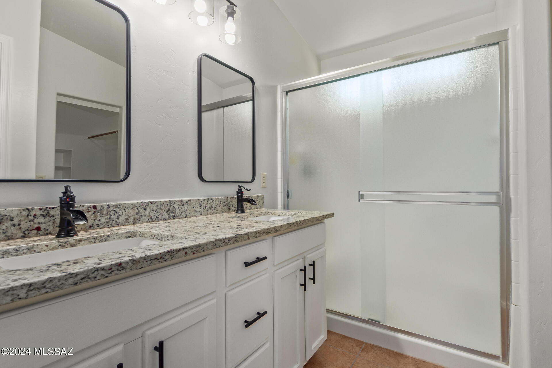 Valstate II (1-136) - Residential Lease