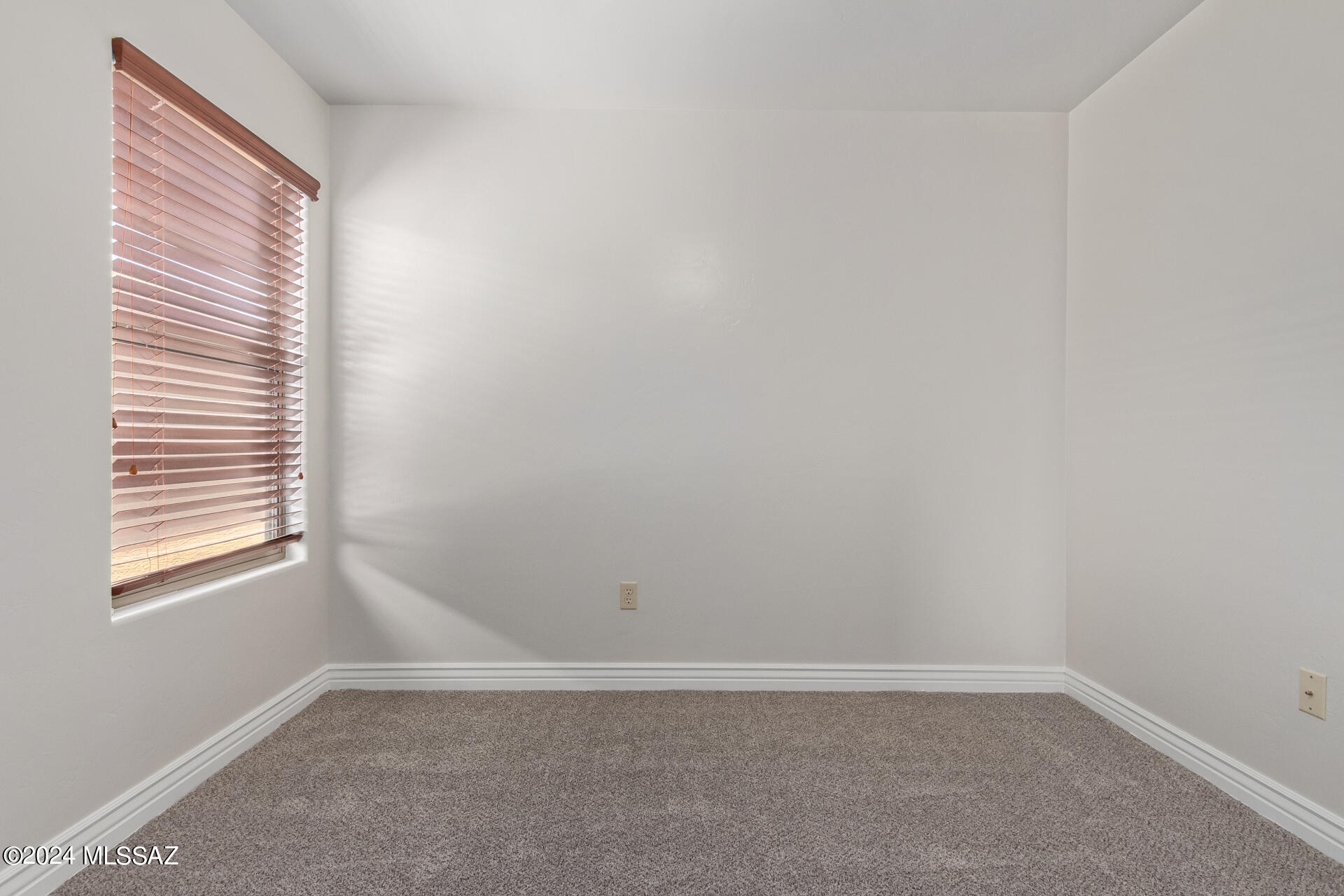Valstate II (1-136) - Residential Lease