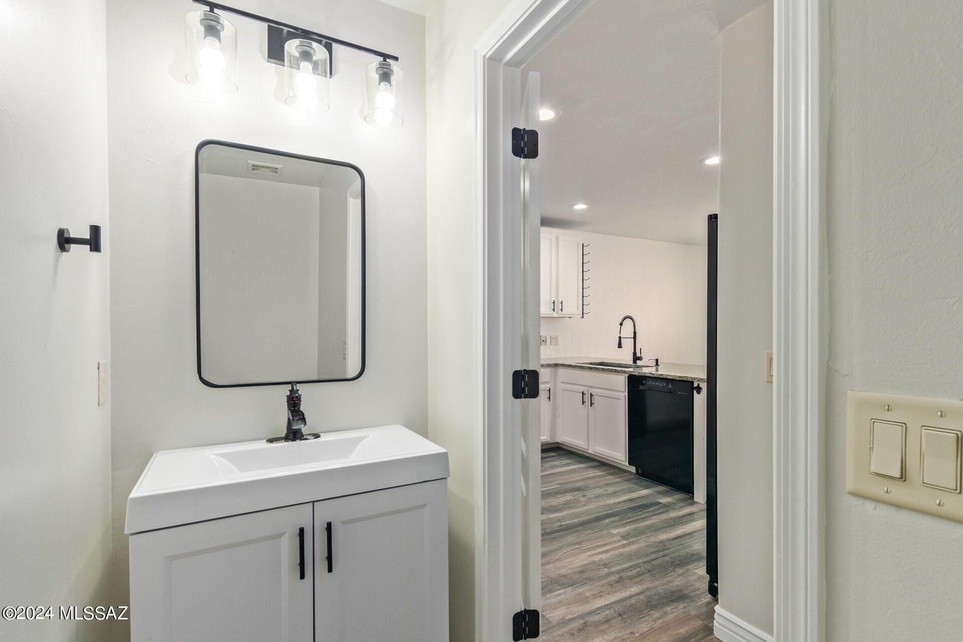 Valstate II (1-136) - Residential Lease