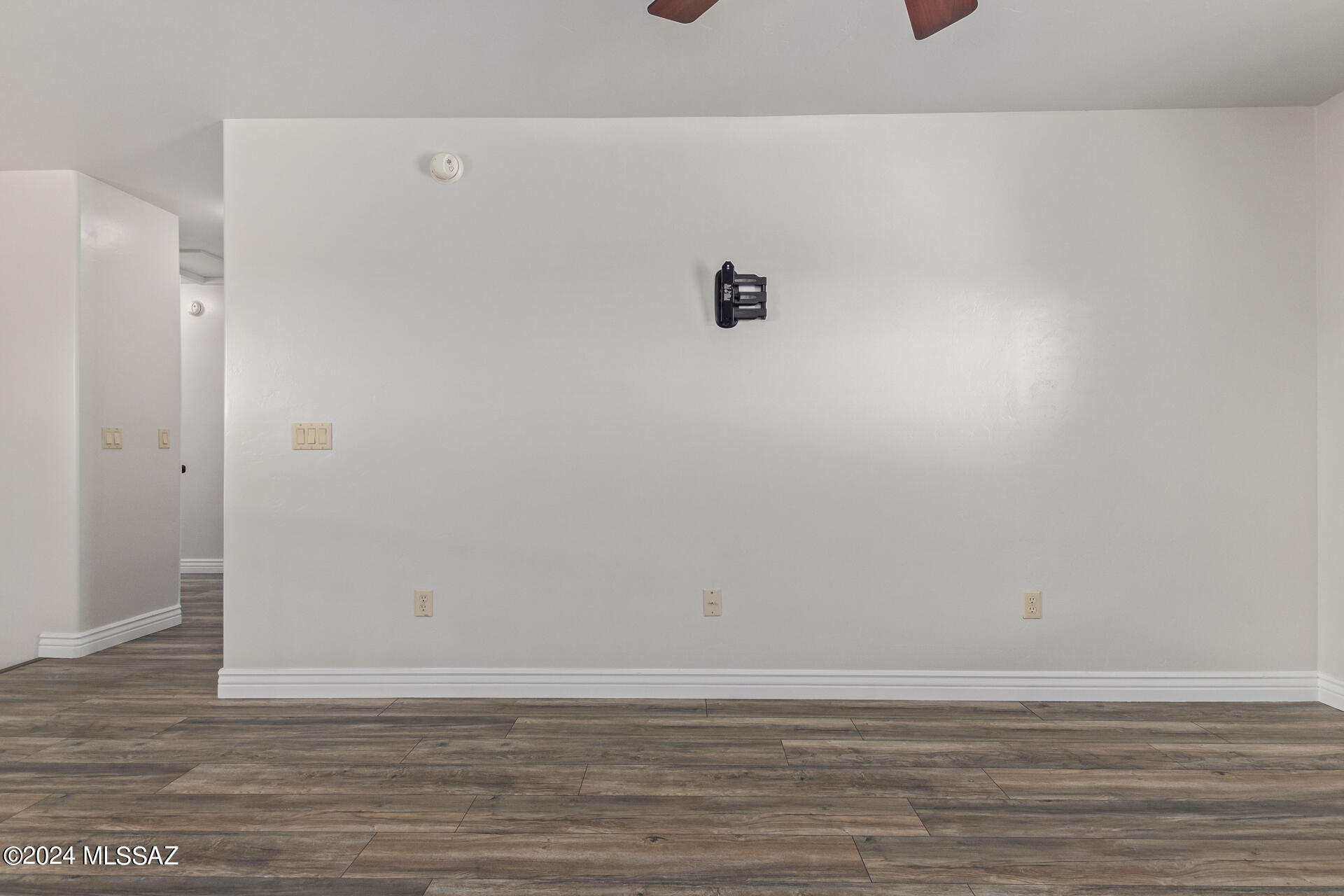 Valstate II (1-136) - Residential Lease