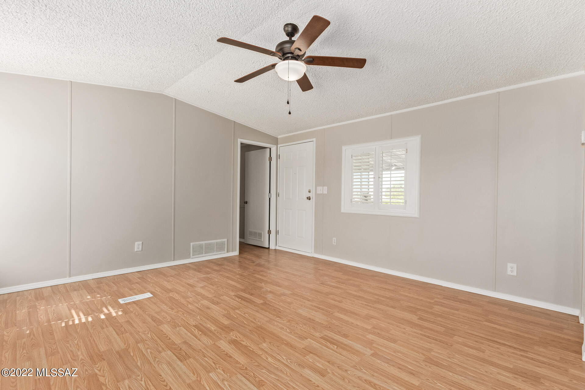 Unsubdivided - Residential Lease
