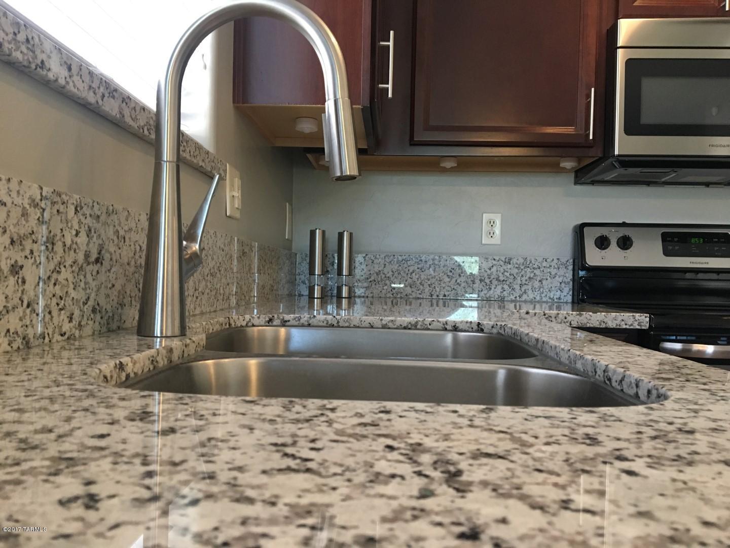 Twin Peaks Highland (1-119) - Residential