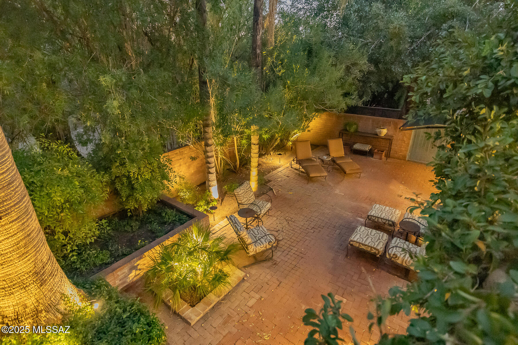 Riverbend - Sabino Canyon Road  (1-97) - Residential