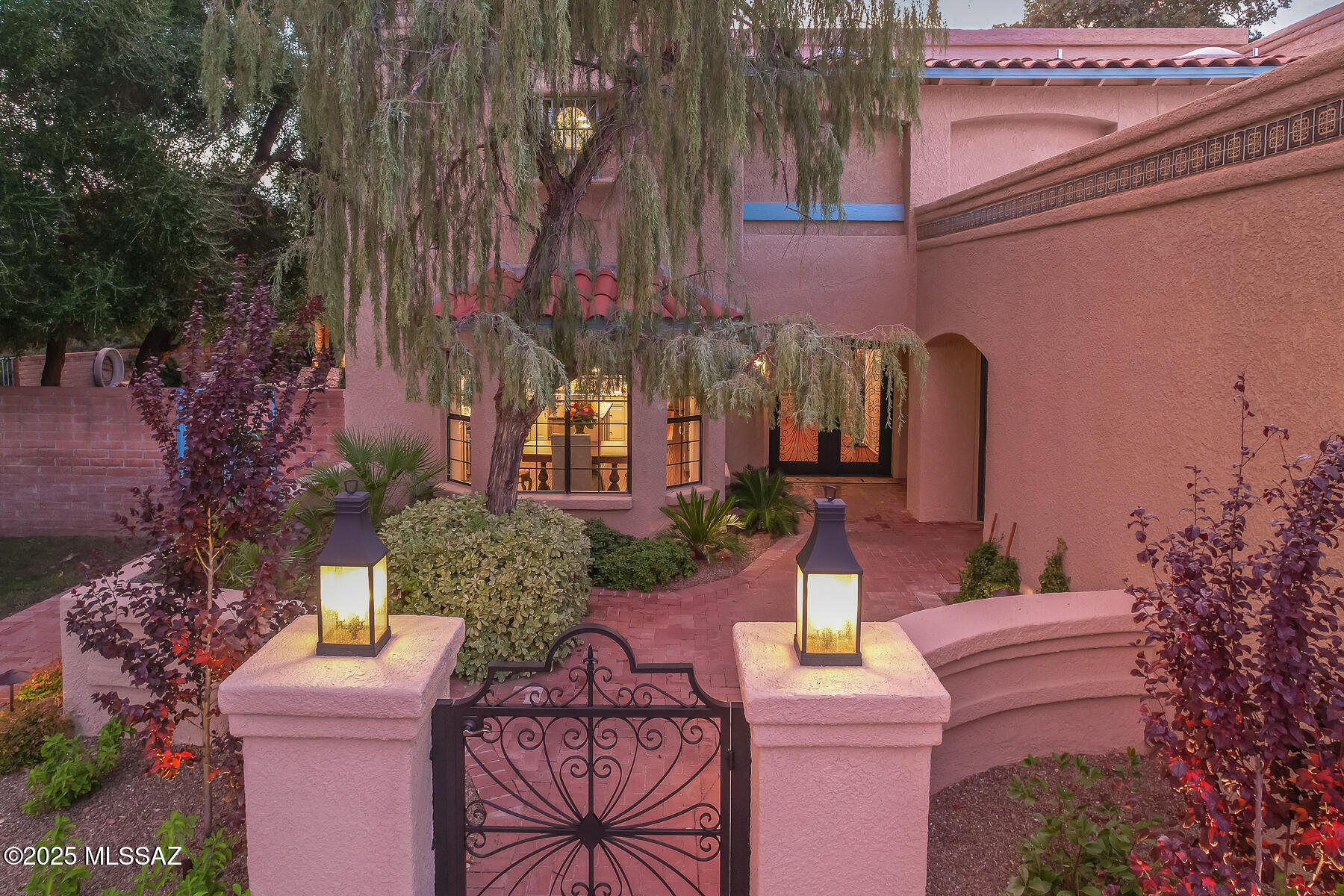 Riverbend - Sabino Canyon Road  (1-97) - Residential