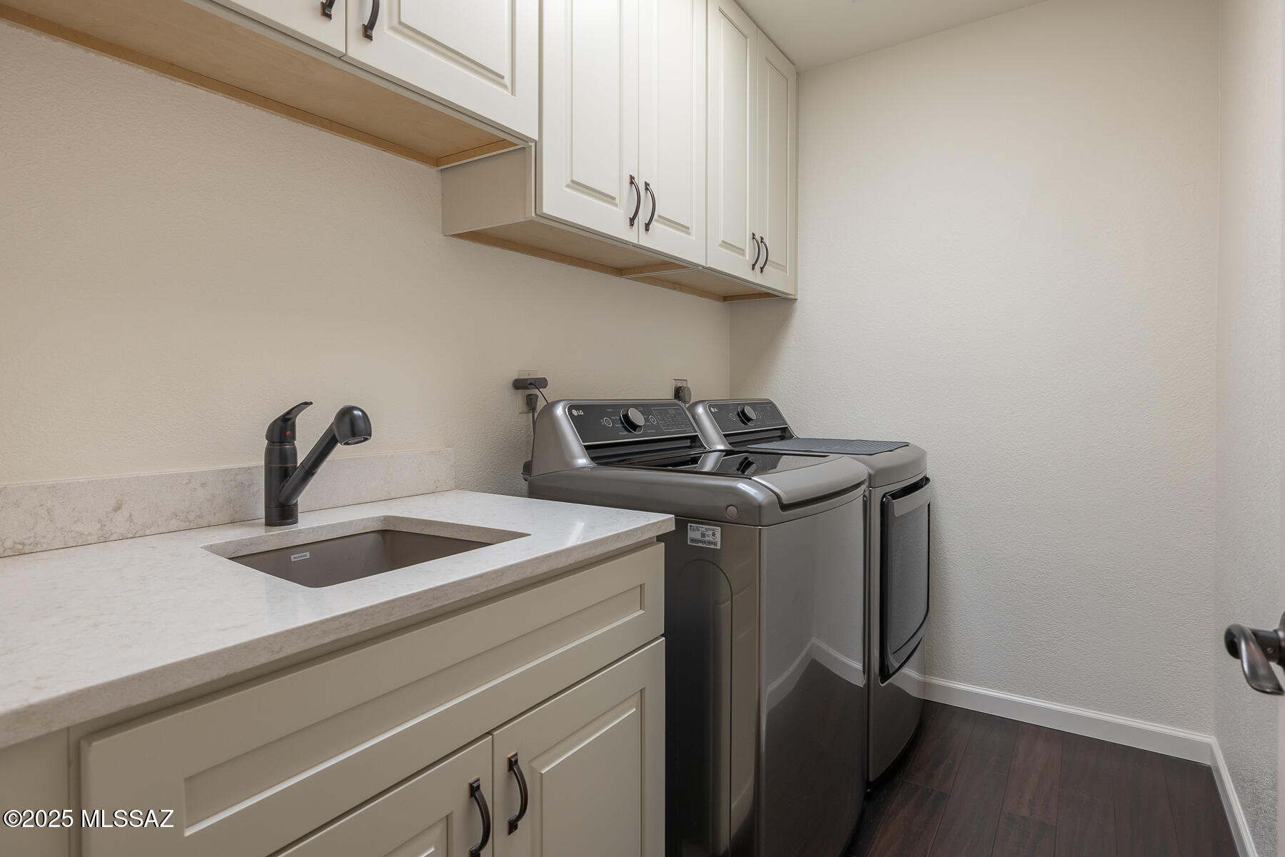 Riverbend - Sabino Canyon Road  (1-97) - Residential